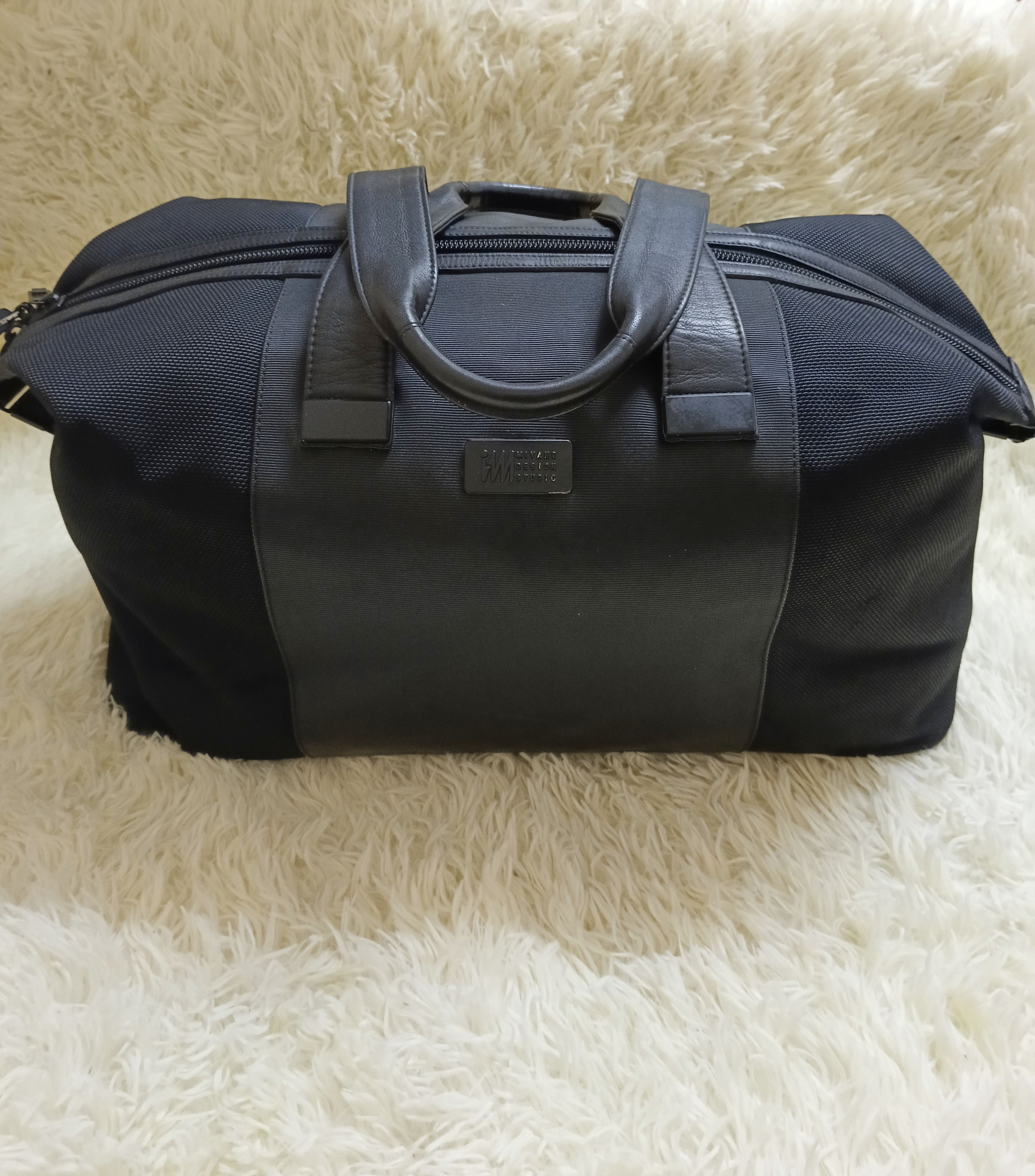 Issey Miyake ISSEY MIYAKE TRAVEL BAG Size ONE SIZE - 1 Thumbnail