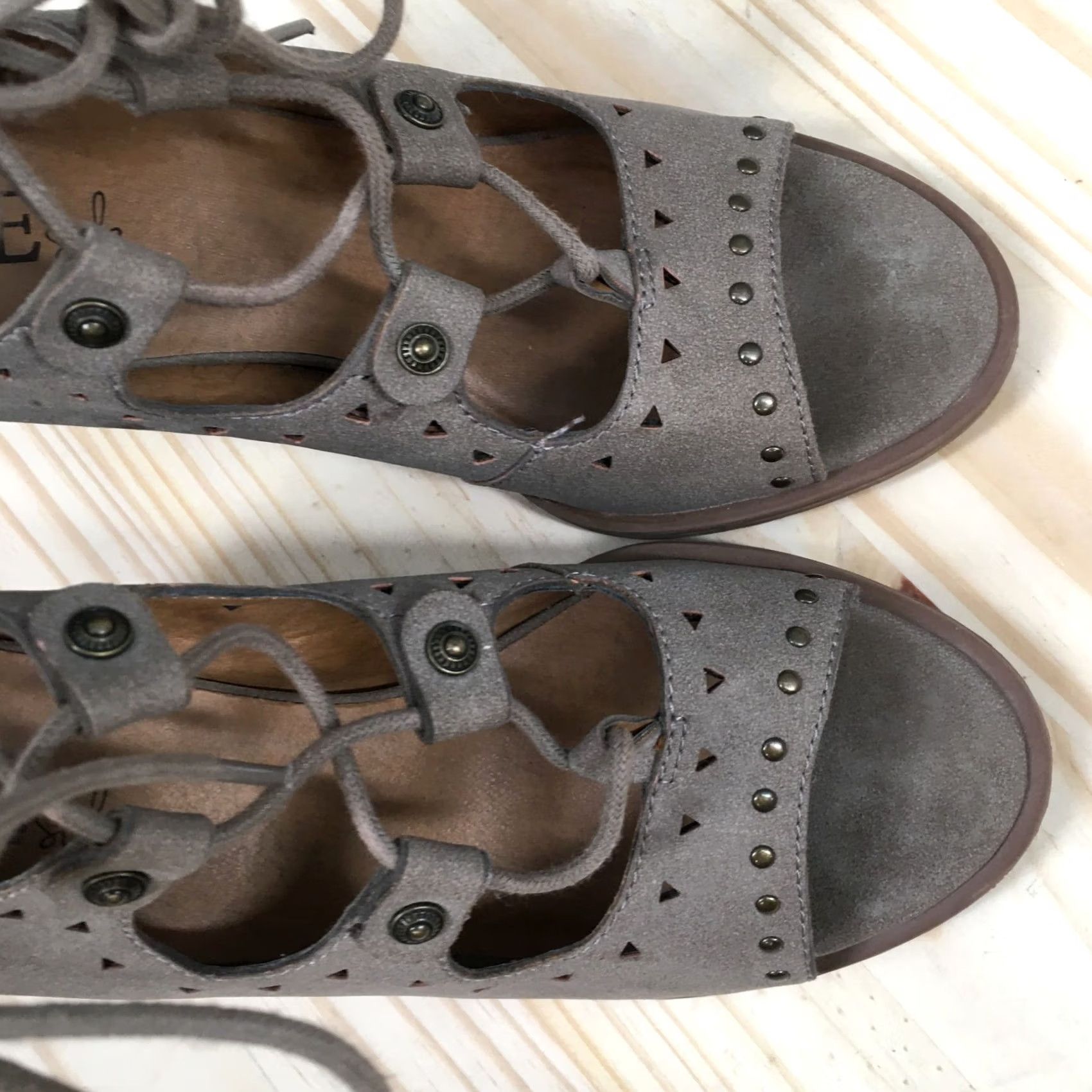 Vintage BKE Sole Sandals Womens 7M Siren Lace Up Heeled Ankle Strappy Brown Faux Leather Sandal Women Womens Size US 7 / IT 37 - 7 Thumbnail