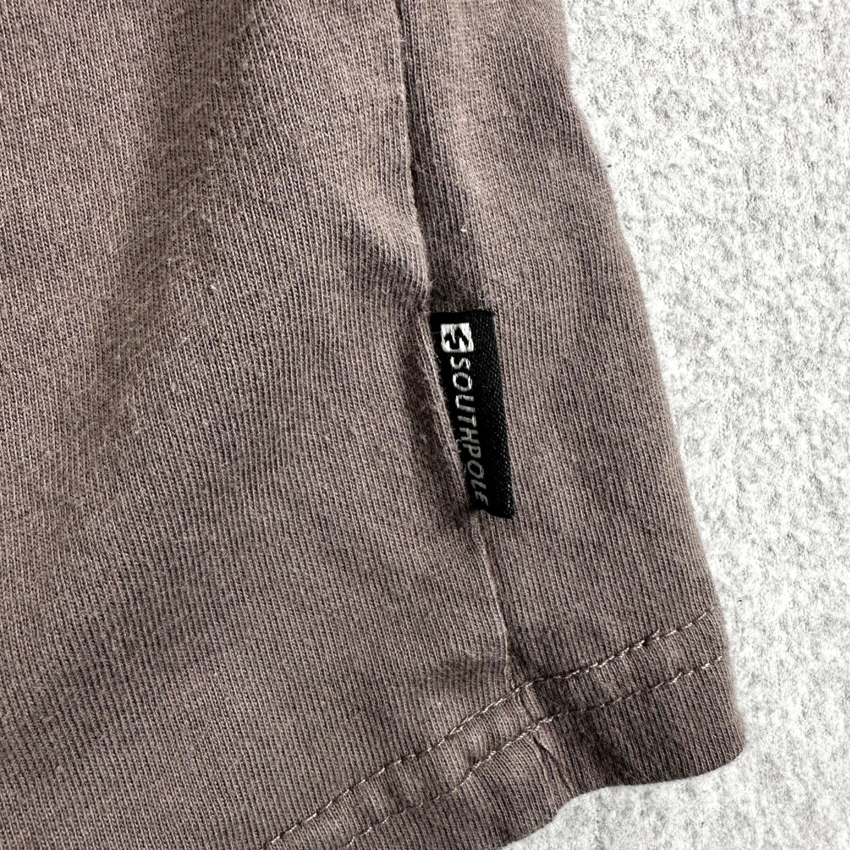 Southpole VINTAGE Southpole Shirt Mens XL Brown Global Expedition Pocket Tagless Tee Logo Crewneck Size US XL / EU 56 / 4 - 6 Thumbnail