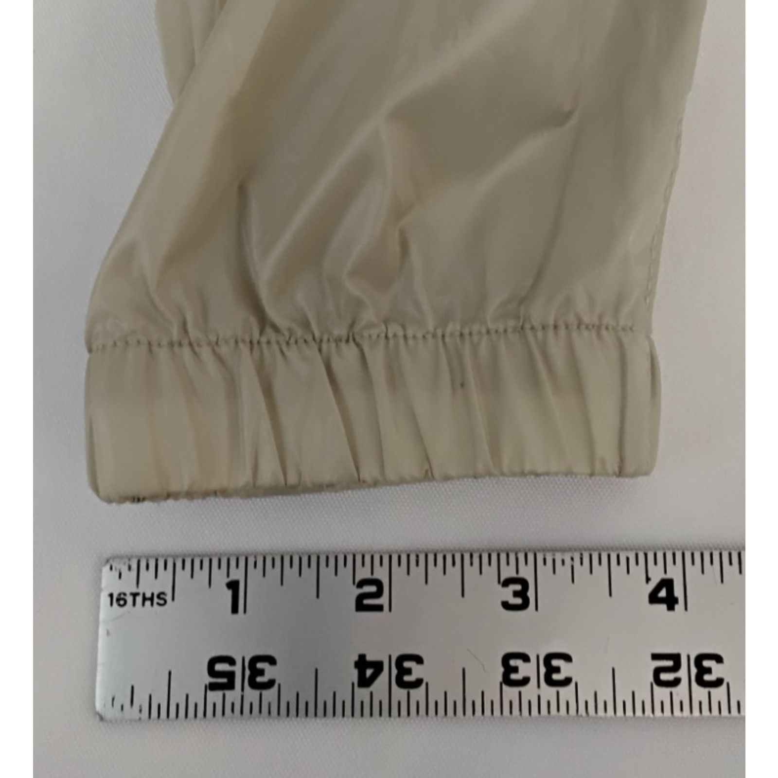 Ralph Lauren Polo Golf Ralph Lauren Windbreaker Women's S Beige Size S / US 4 / IT 40 - 18 Thumbnail