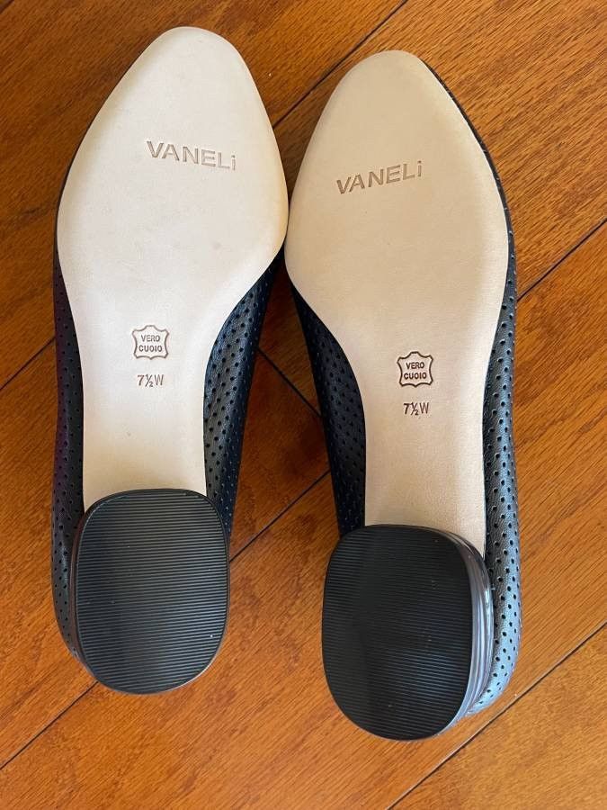 VANELI VANELi Ardyce Navy Nappa Dress shoe with a unique heel shape Size US 7.5 / IT 37.5 - 3 Thumbnail