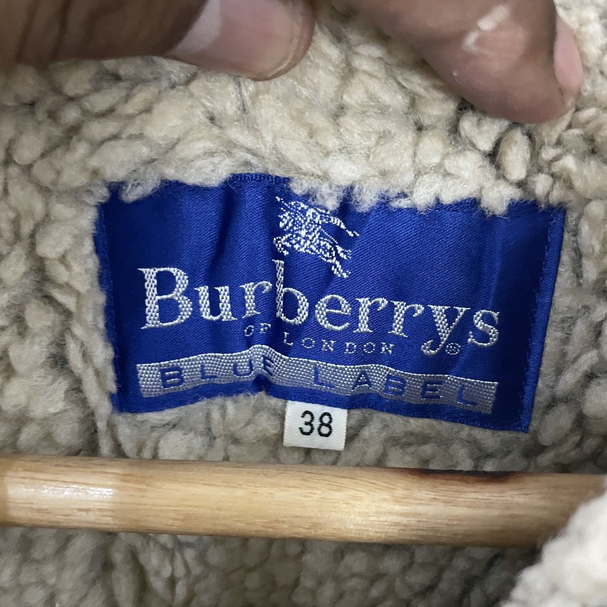 Burberry Vintage 90s Burberry’s Blue Label Trench Coat Size US L / EU 52-54 / 3 - 6 Thumbnail