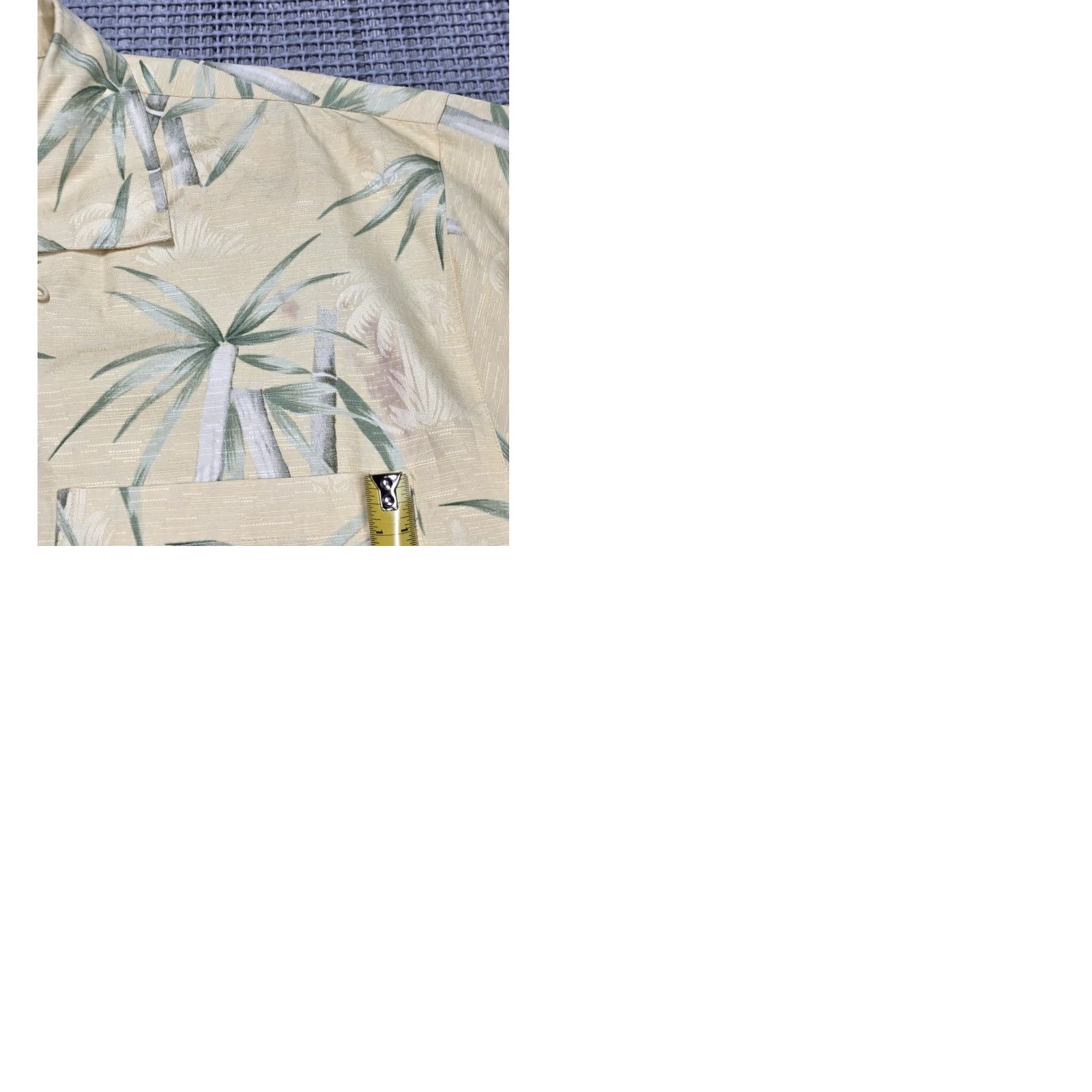 Tommy Bahama TOMMY BAHAMA Mens L Silk Short Sleeve Button-Up Yellow Hawaiian Camp Shirt Size US L / EU 52-54 / 3 - 9 Thumbnail