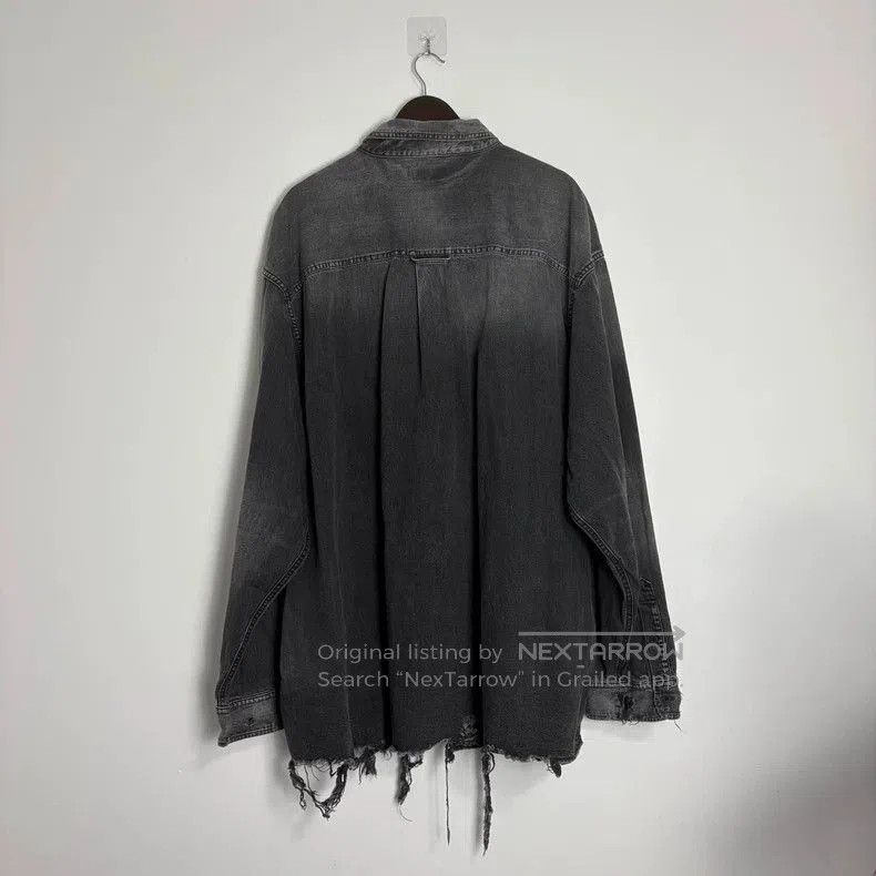 Balenciaga Balenciaga SS21 Ripped Denim Shirt Jacket. Size US L / EU 52-54 / 3 - 2 Thumbnail