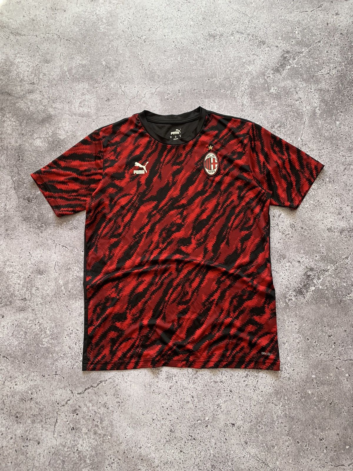 Puma × Vintage 🔥PUMA AC MILAN VINTAGE TRAINING JERSEY Size US M / EU 48-50 / 2 - 3 Thumbnail