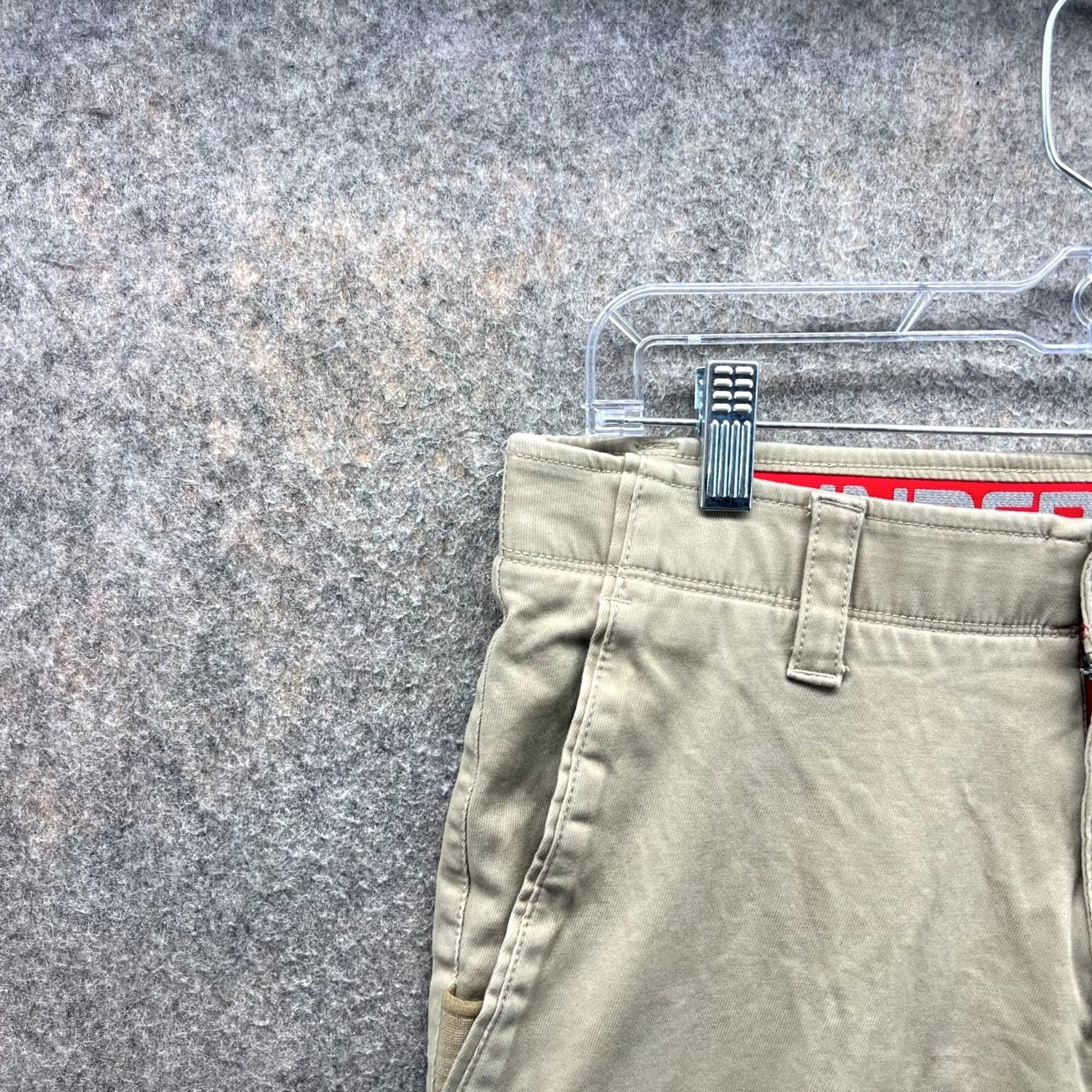 Under Armour Under Armour Pants Men 34x32 Chino Flat Front Beige Regular Straight Leg Denim? Size US 34 / EU 50 - 5 Thumbnail