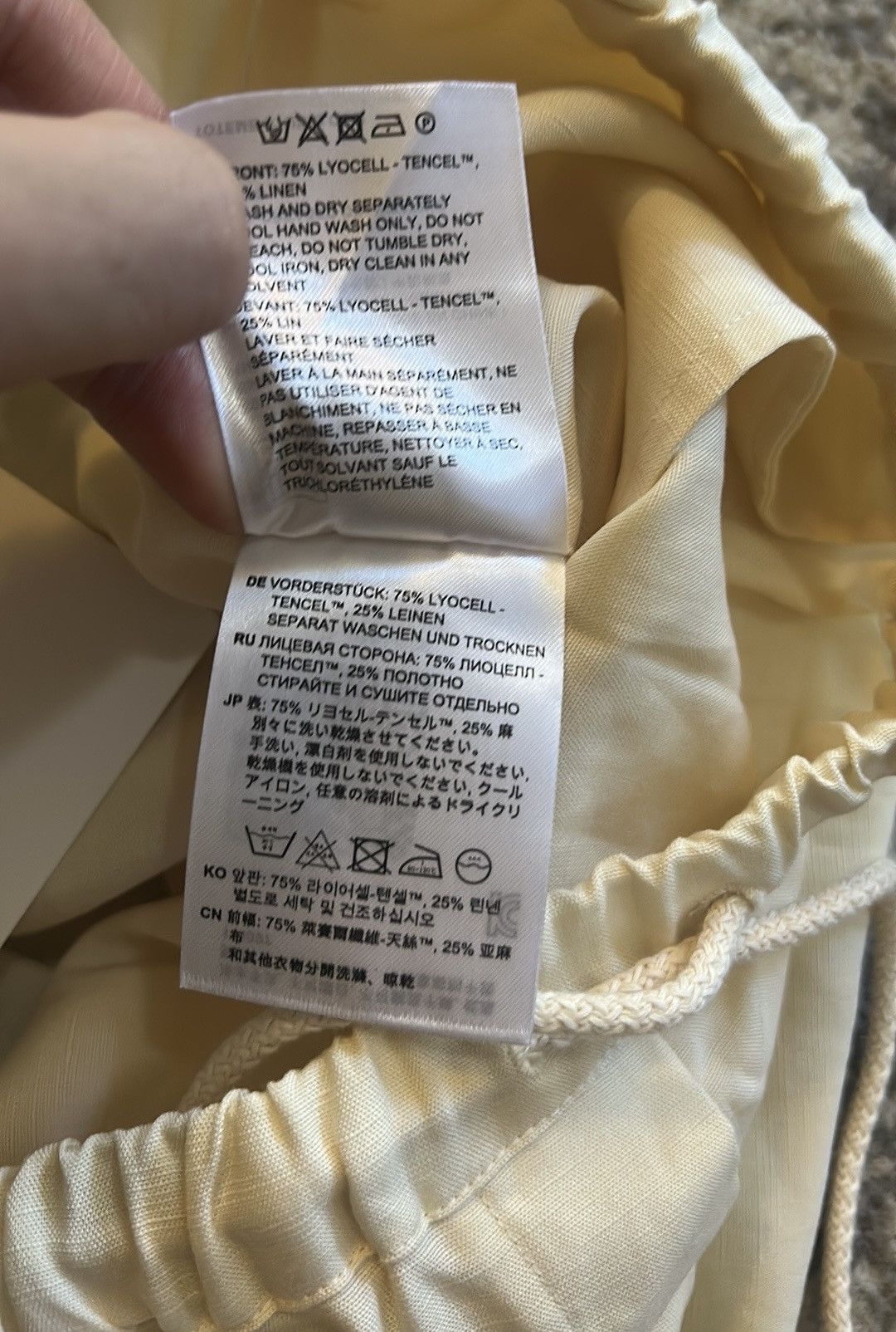 Toteme TOTEME Press-Creased Drawstring TENCEL linen-blend Shorts Size 27" / US 4 / IT 40 - 5 Thumbnail