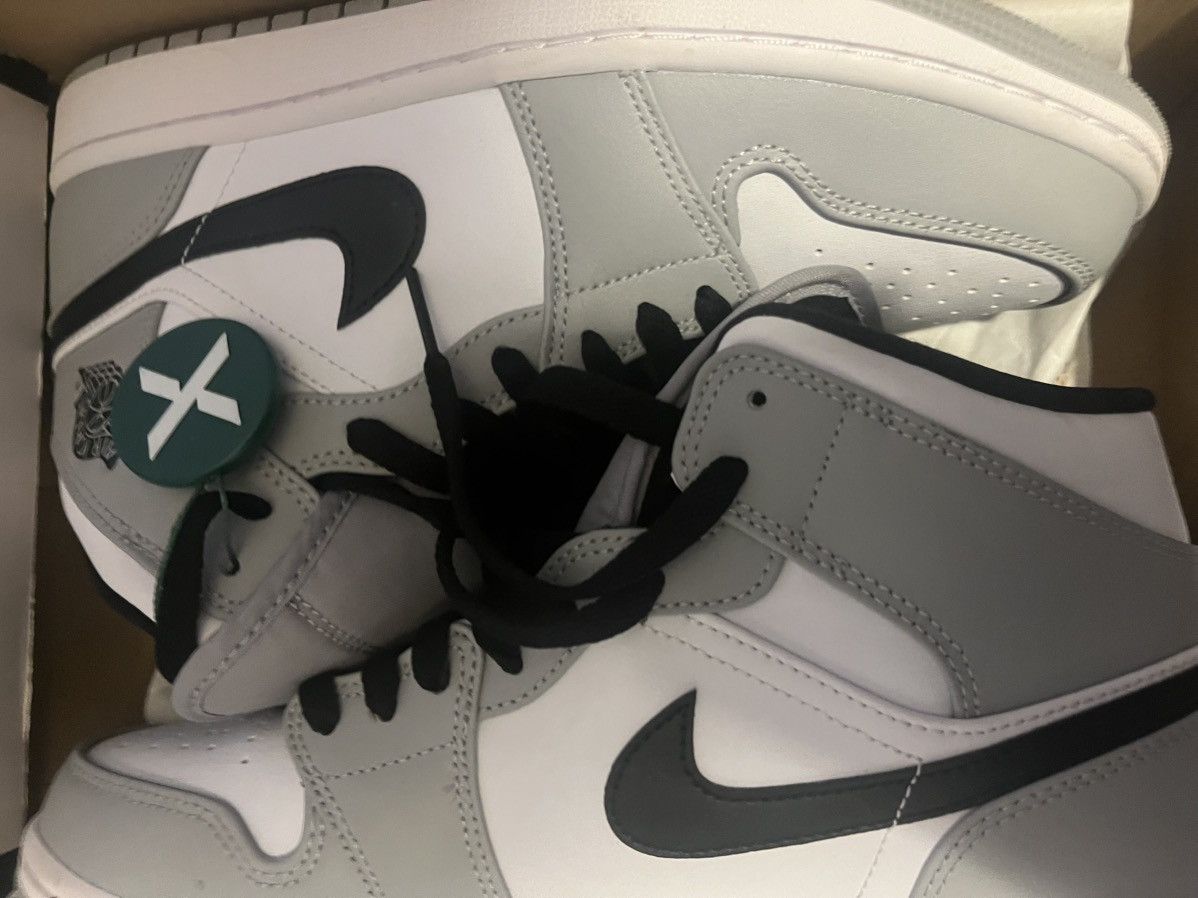 Nike AIR JORDAN 1 MID Size US 9 / EU 42 - 5 Thumbnail