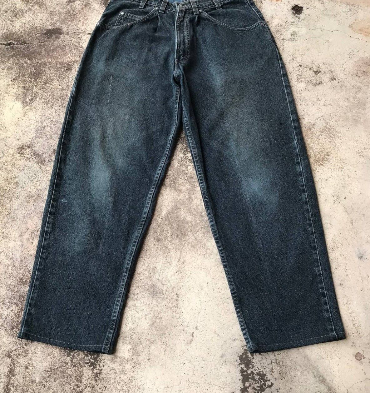 Levi's VINTAGE 1995 LEVIS SILVERTAB BAGGY FIT FADED BLACK Size US 32 / EU 48 - 3 Thumbnail