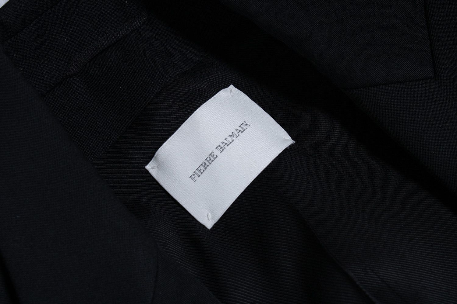 Pierre Balmain Pierre Balmain, black double breasted blazer Size M / US 6-8 / IT 42-44 - 9 Thumbnail