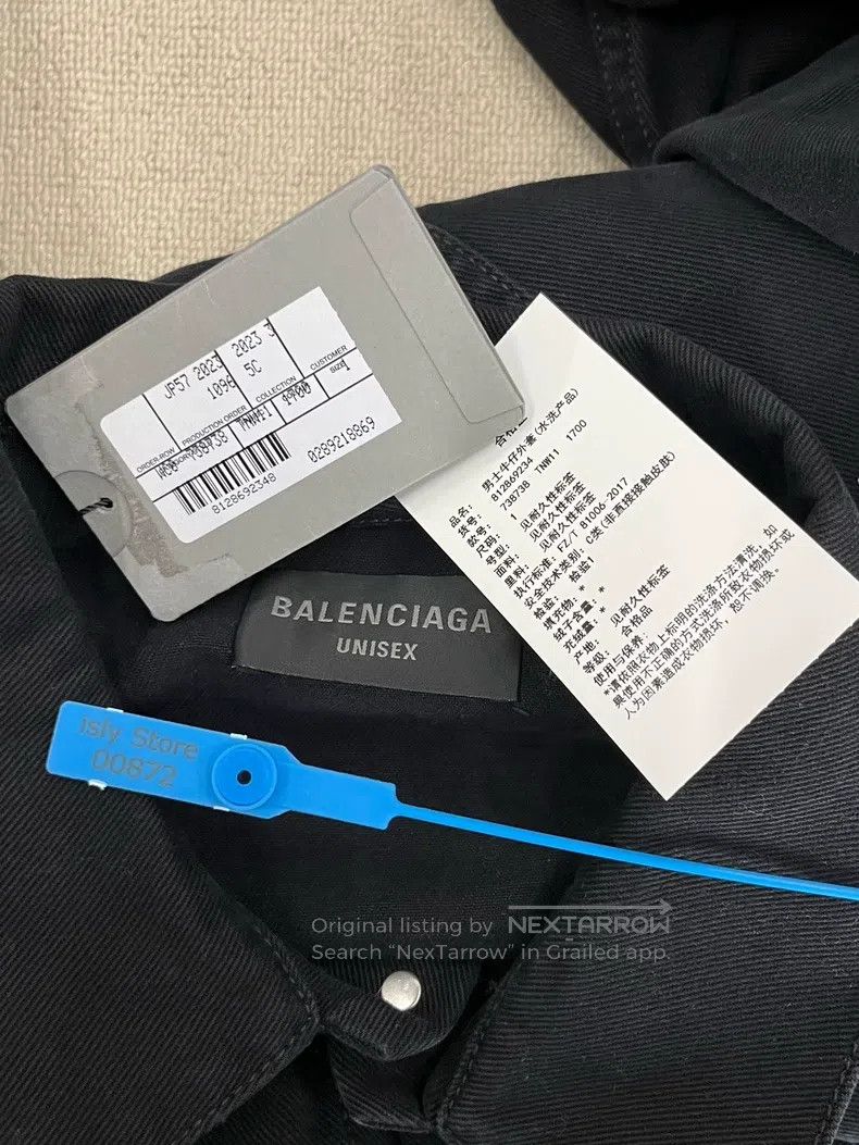 Balenciaga Balenciaga Letter Logo Printed Single-Breasted Long Sleeve Size US S / EU 44-46 / 1 - 3 Thumbnail