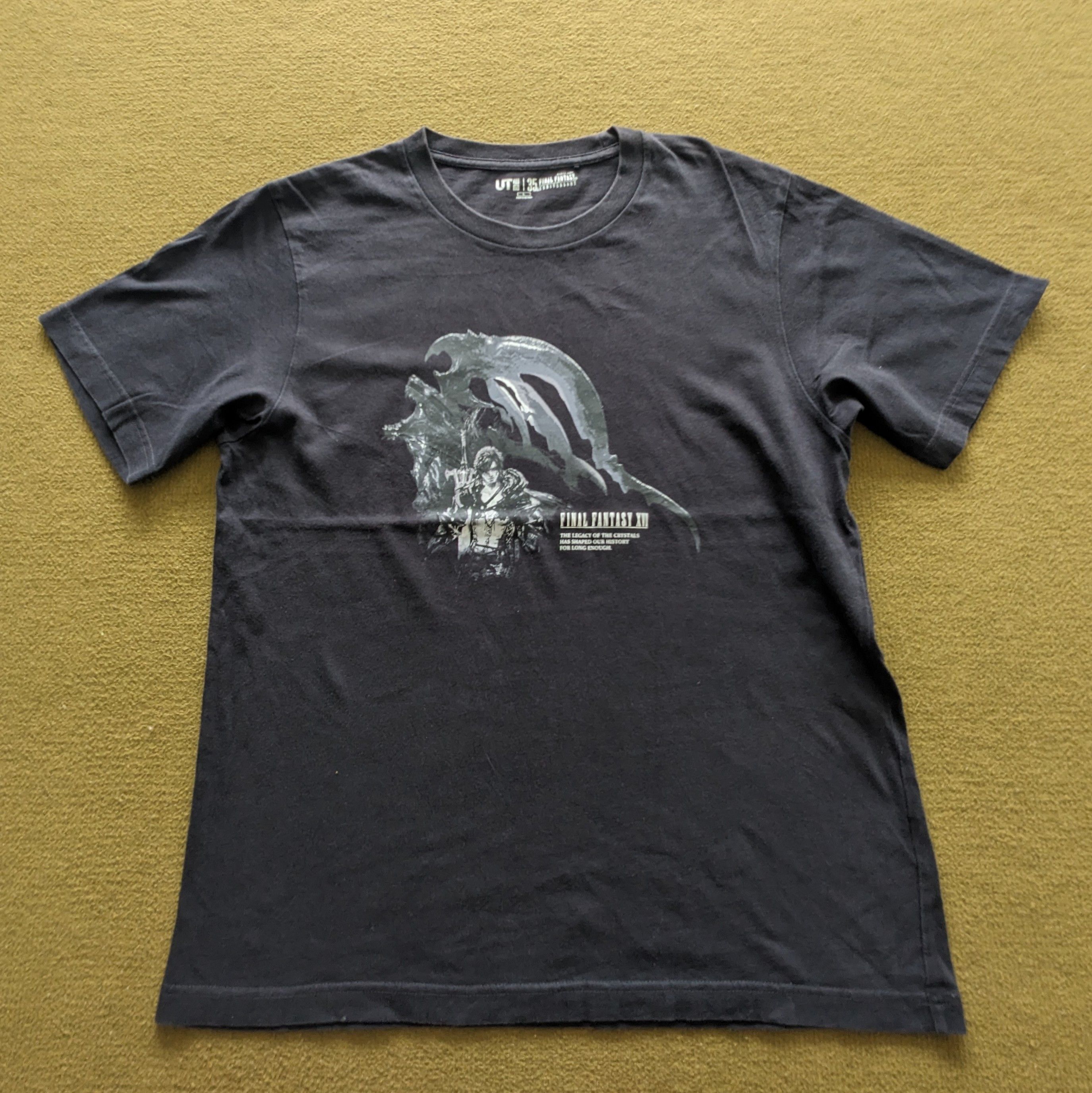 Uniqlo Vintage Final Fantasy XVII Anniversary Game T-shirt Size US L / EU 52-54 / 3 - 1 Thumbnail