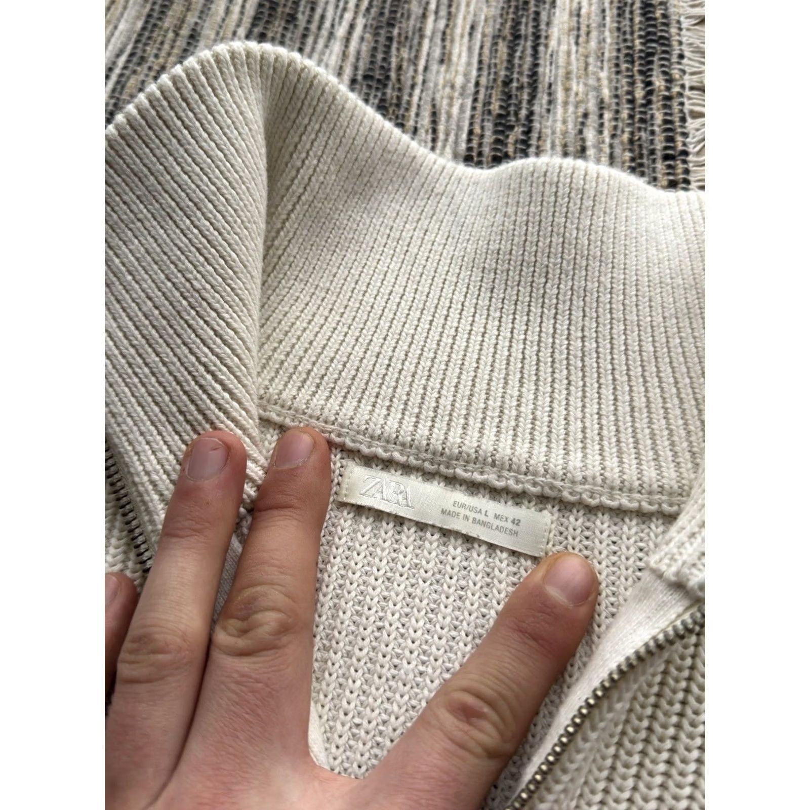 Zara VINTAGE Zara Knitted Stripped 1/3 Zip Sweater Men L White Logo Knit Sweatshirt Vintage Mens Regular 80s 90s Classic Streetwear USA Italy Zip Pullover Size US L / EU 52-54 / 3 - 5 Thumbnail