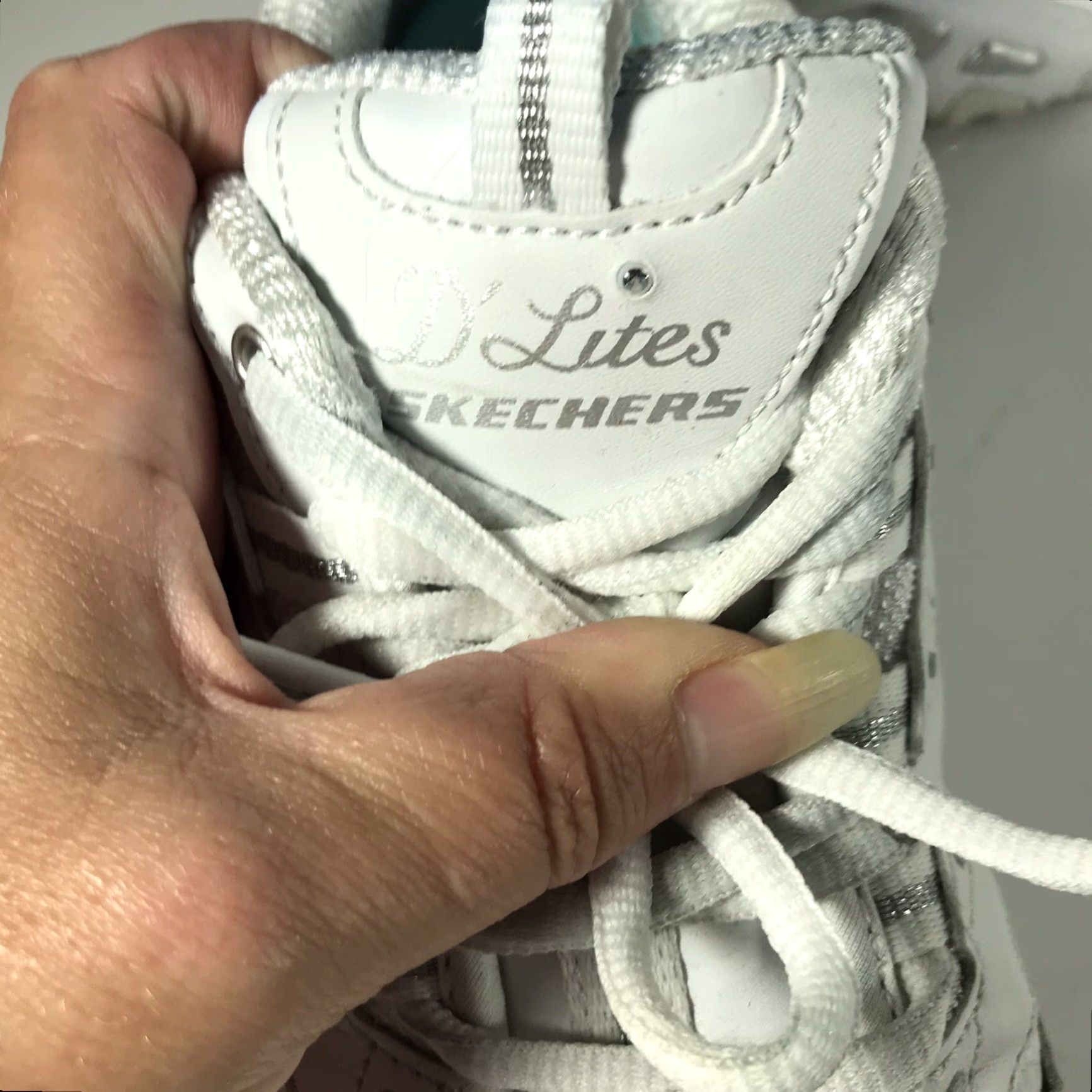 SKECHERS SKECHERS D'Lites White Leather/Synthetic Memory Foam Sneakers Womens Size 8 Athletic Comfort Low Top Size US 8 / IT 38 - 5 Thumbnail