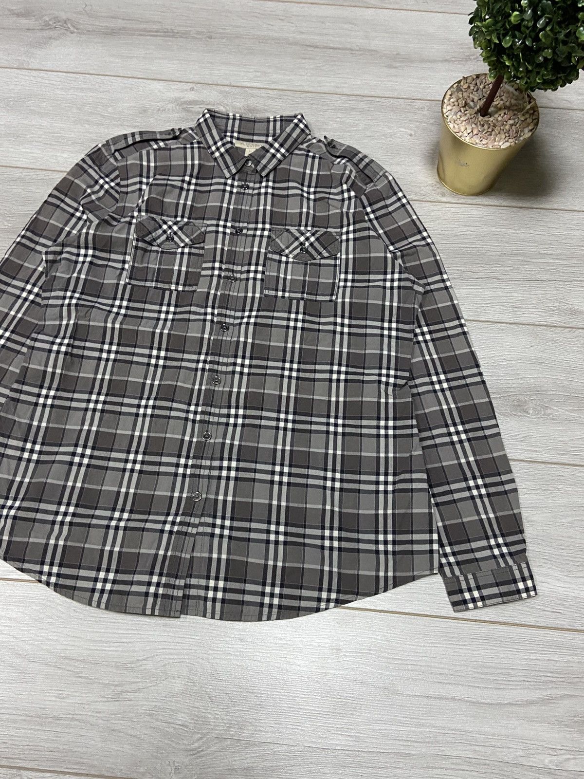 Burberry Burberry Brit vintage shirt full nova check button overprint Size US XL / EU 56 / 4 - 2 Thumbnail