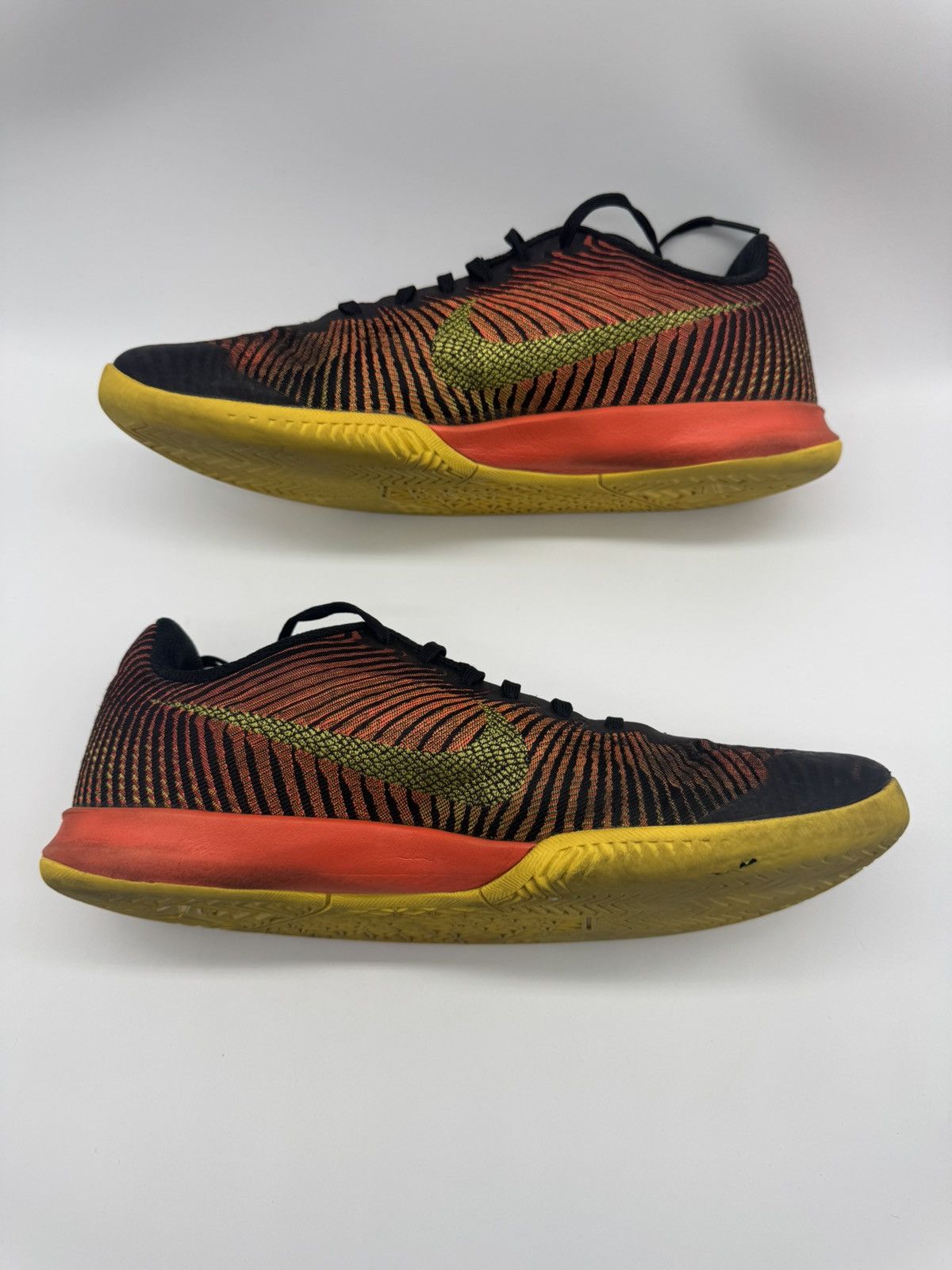 Nike Nike Kobe Mentality 2 Thunder 818952-003 Men’s Size 10.5 Size US 10.5 / EU 43-44 - 3 Thumbnail