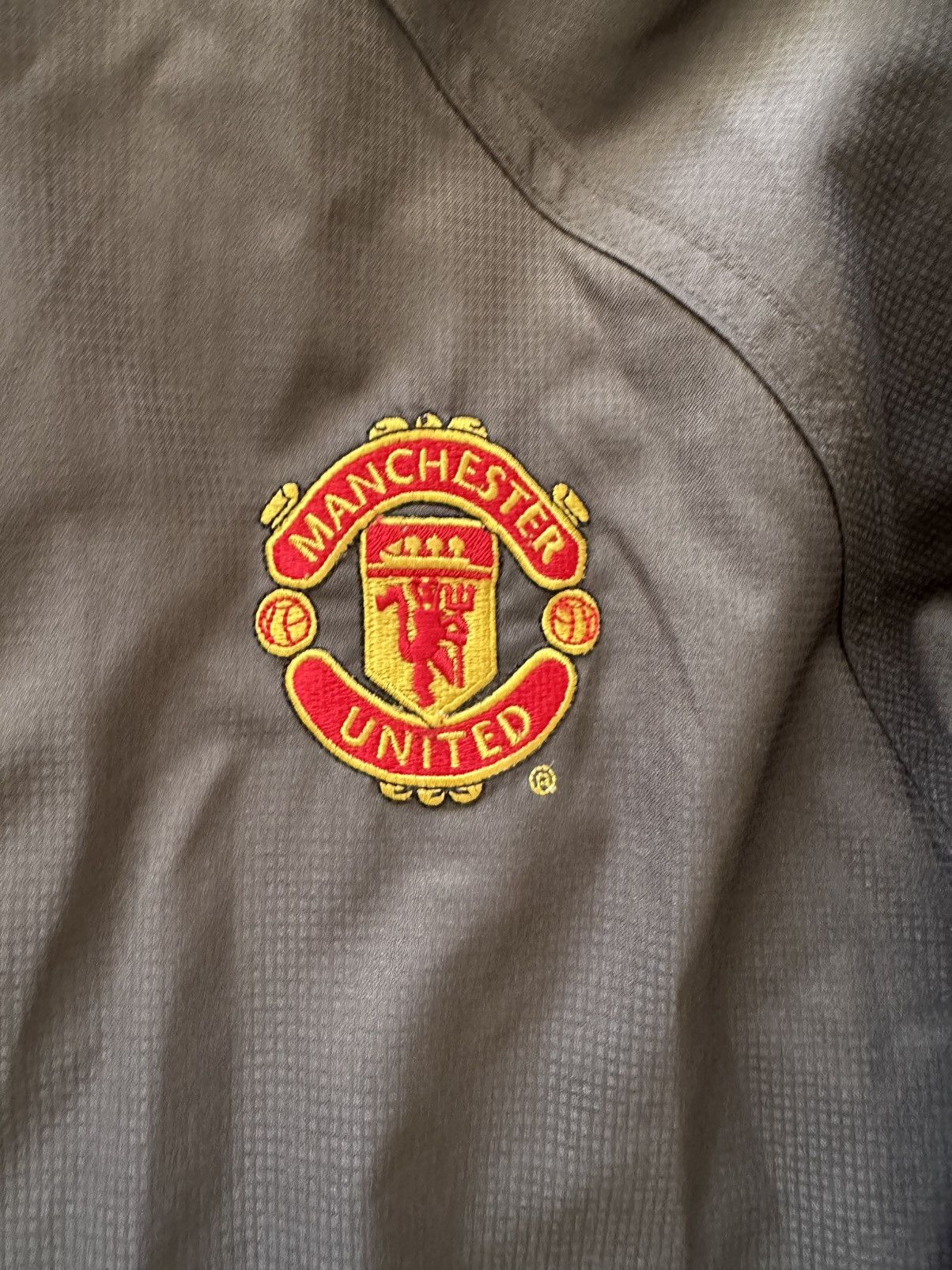 Nike Vintage Y2K Nike Manchester United Bomber Puffer XL Jacket Size US XL / EU 56 / 4 - 4 Thumbnail
