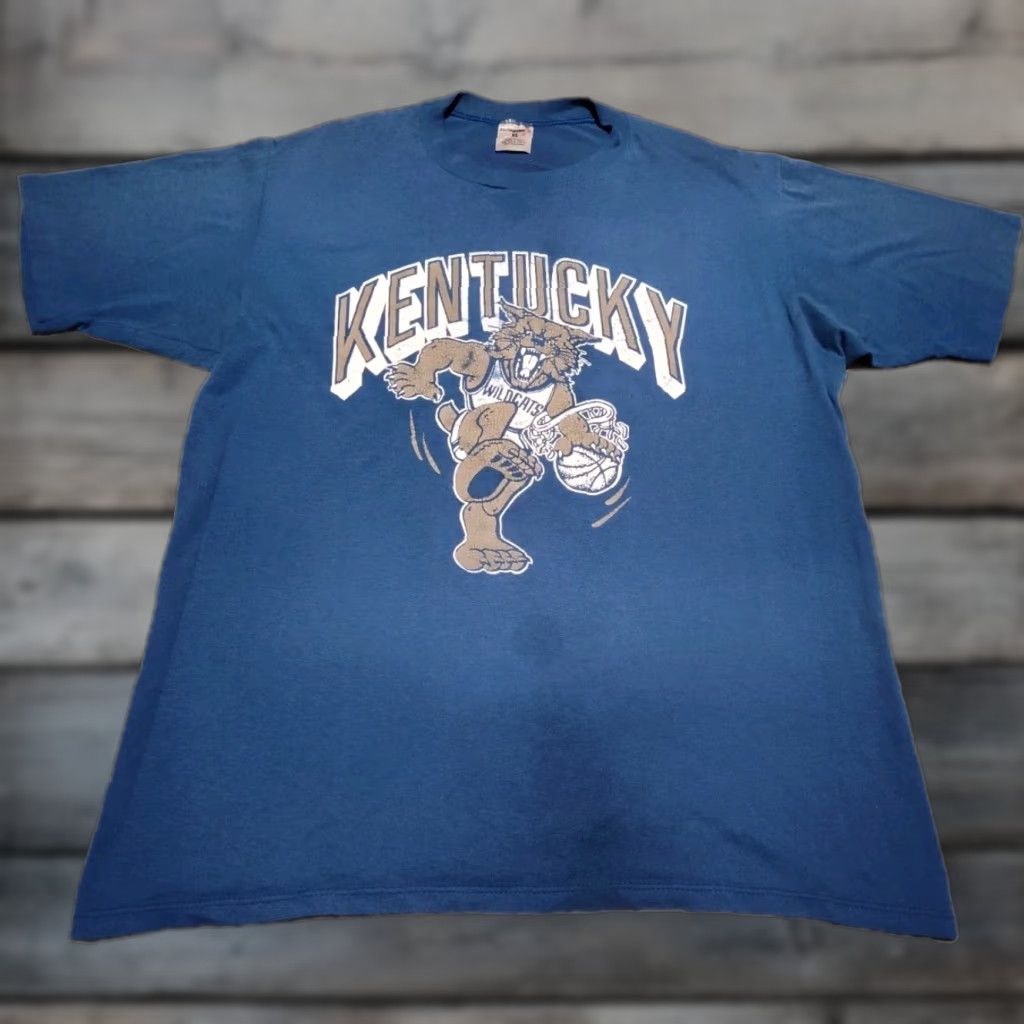 NCAA VINTAGE Swingster Kentucky Wildcats 80s Blue Graphic T-Shirt XL Made In USA NCAA Size US L / EU 52-54 / 3 - 1 Thumbnail