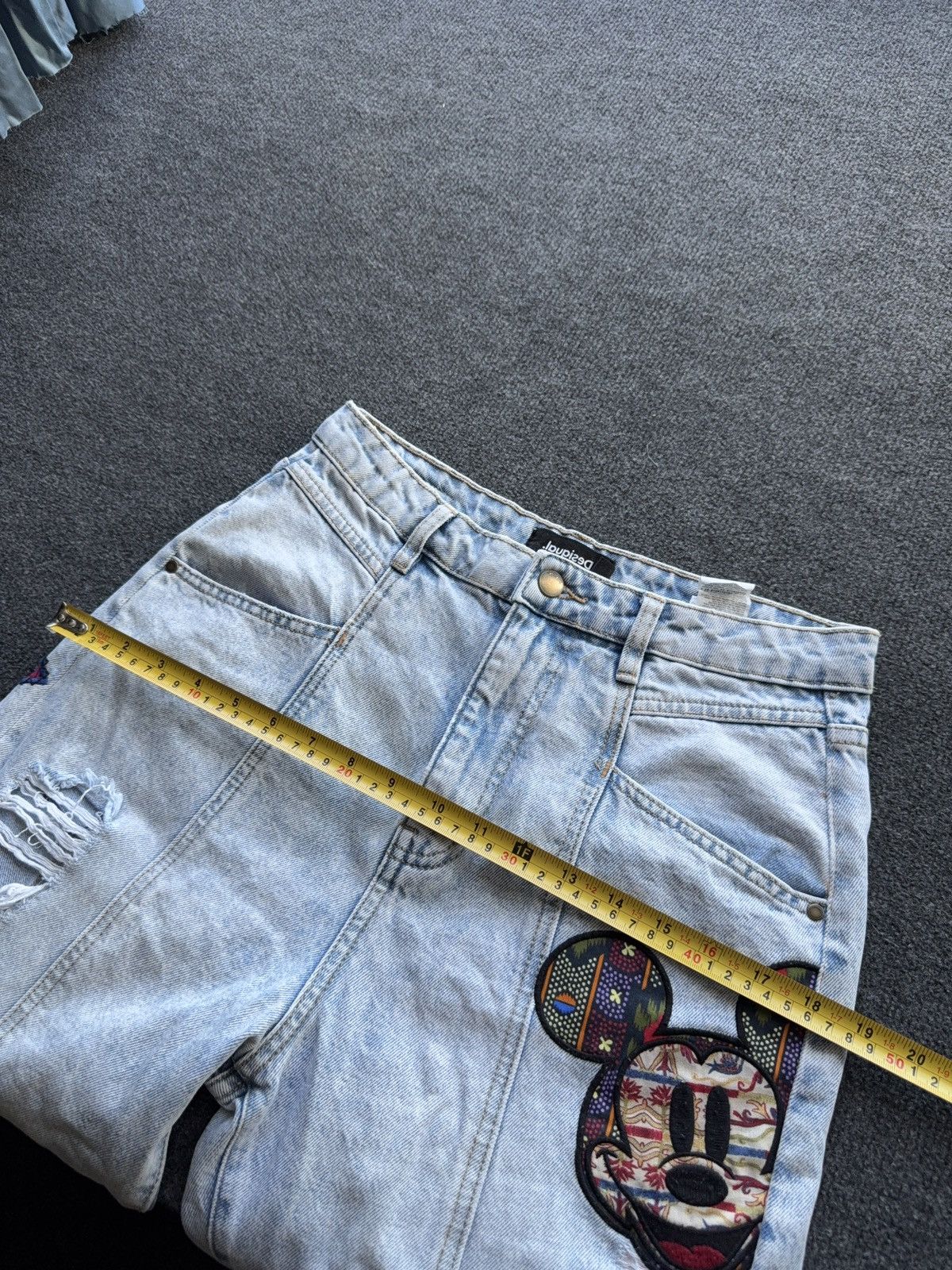 Desigual 00s Y2K Desigual Disney Mickey Patchwork Distressed Jeans Size 28" / US 6 / IT 42 - 24 Thumbnail