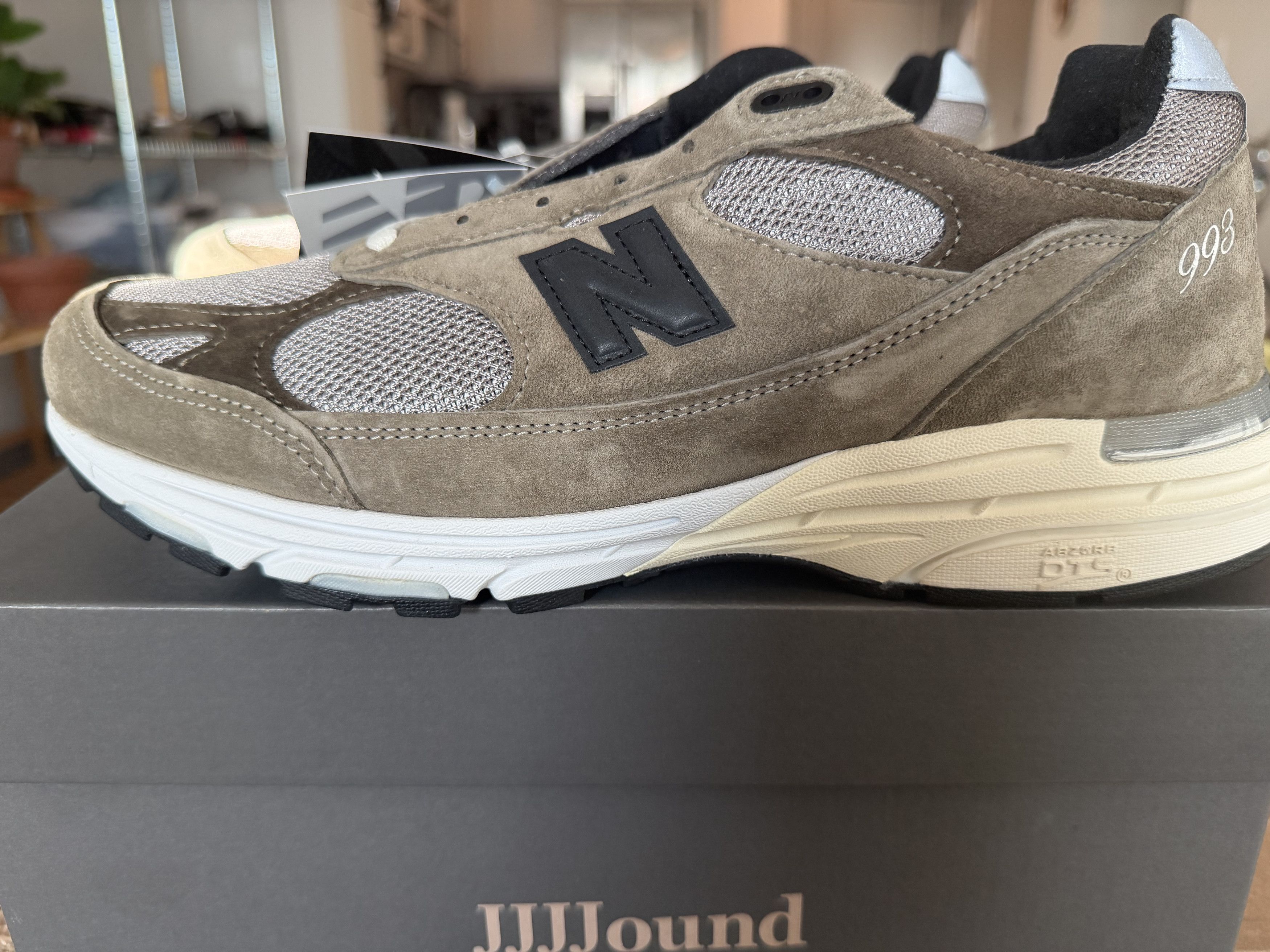 JJJJound × New Balance New Balance 993 Size US 11.5 / EU 44-45 - 1 Thumbnail