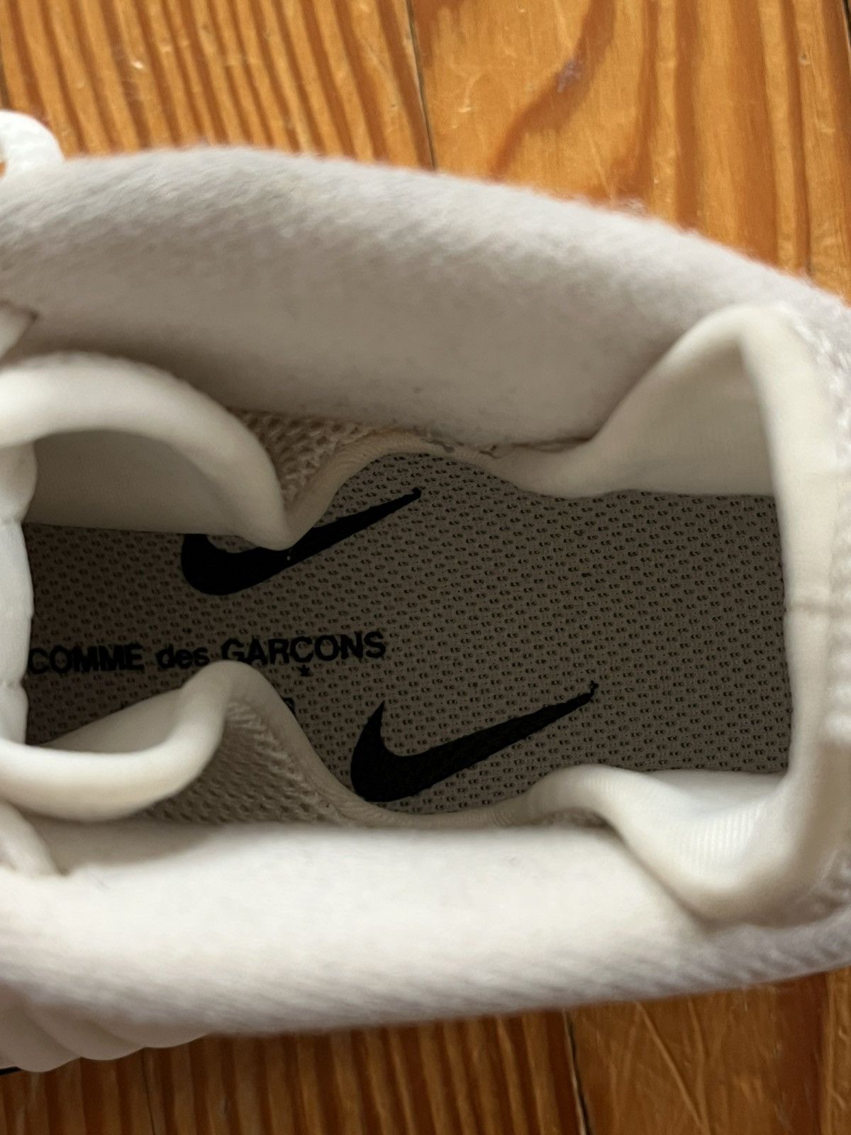 Comme des Garcons × Nike Comme Des Garcons CDG Nike Foamposite White Size US 5.5 / EU 38 - 6 Thumbnail
