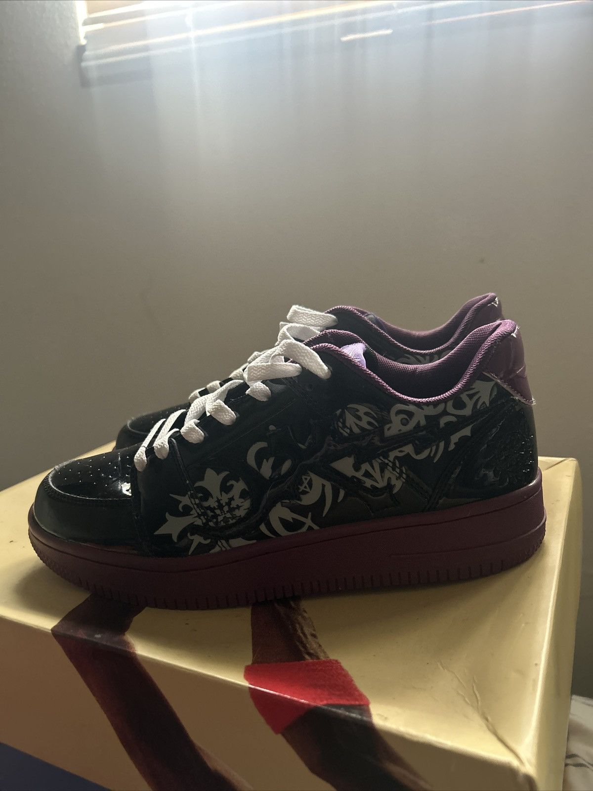 Other Eternal Artwear patent leather lowtop sneakers Size US 7.5 / EU 40-41 - 3 Thumbnail