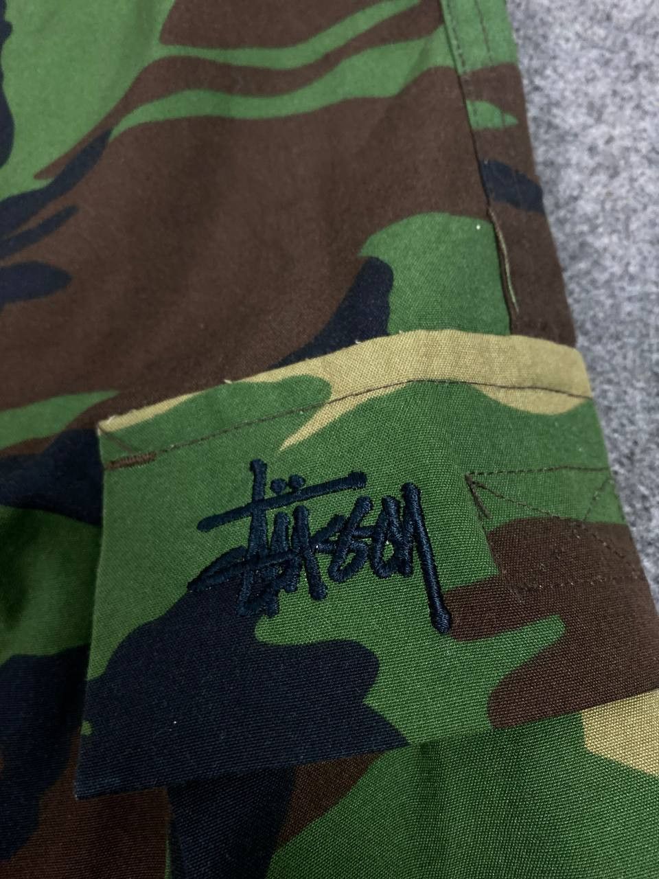 Stussy vintage stussy camo shorts embroided logo Size US 40 / EU 56 - 6 Thumbnail