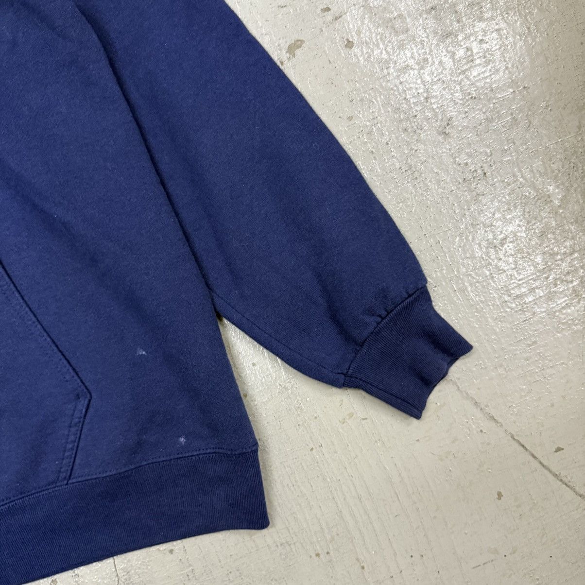 Band Tees Vintage Elvis Presley Levis Ripoff Logo Pullover Sweater Size US L / EU 52-54 / 3 - 4 Thumbnail