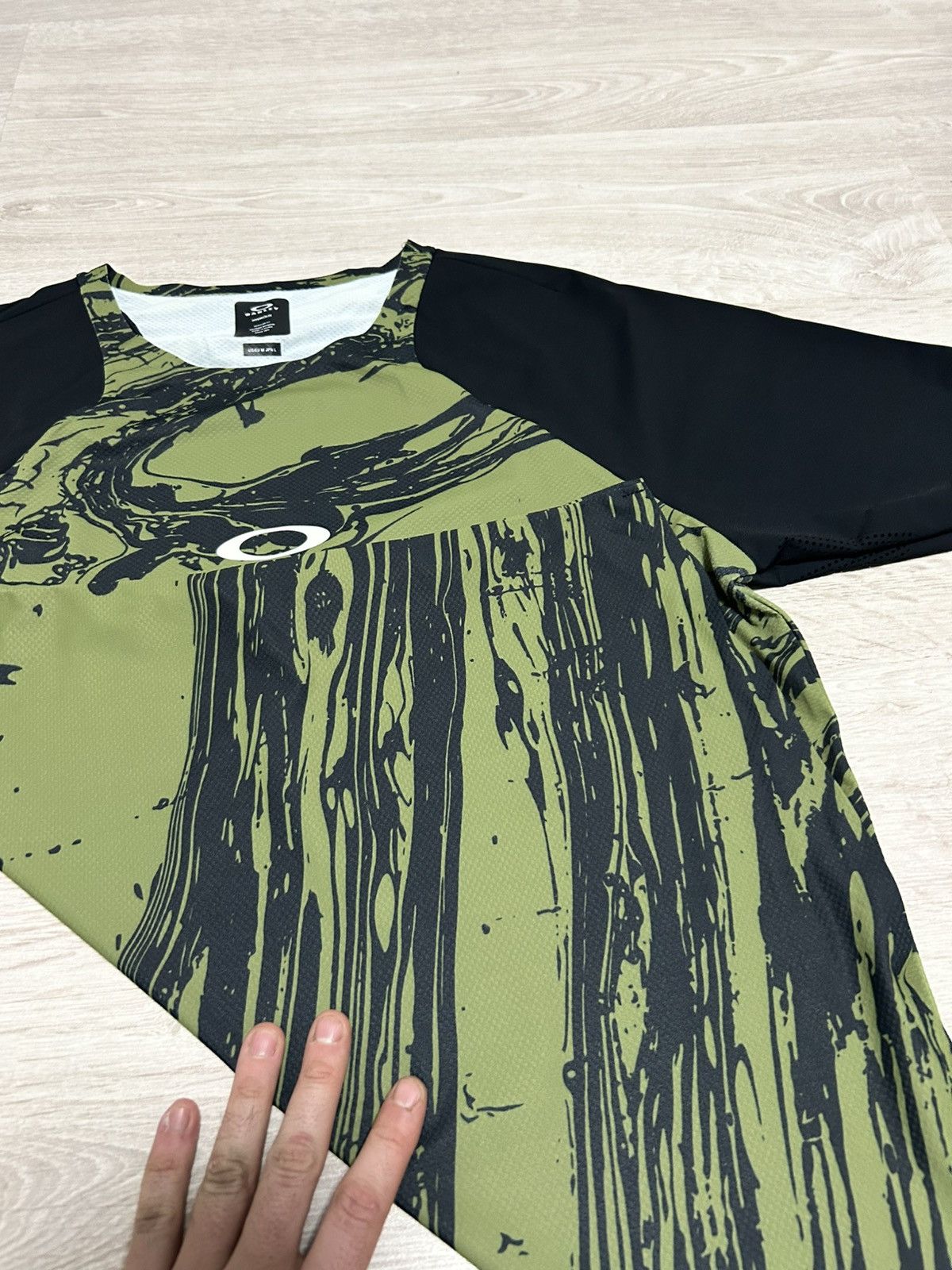 Oakley OAKLEY HYDROLIX Termo T-shirt size M Size US M / EU 48-50 / 2 - 6 Thumbnail