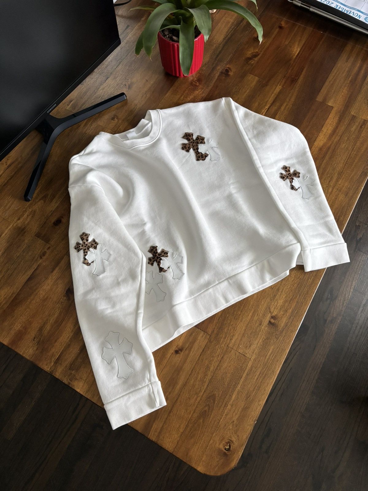 Chrome Hearts Chrome Hearts Leopard And White Patch Crewneck Size US S / EU 44-46 / 1 - 7 Thumbnail