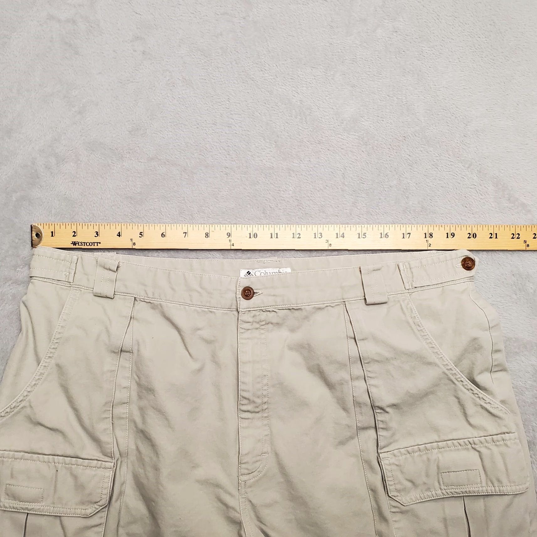 Vintage Columbia Shorts Mens 40 Beige Flat Front Cargo Khaki Outdoors Hiking Casual Size US 40 / EU 56 - 5 Thumbnail