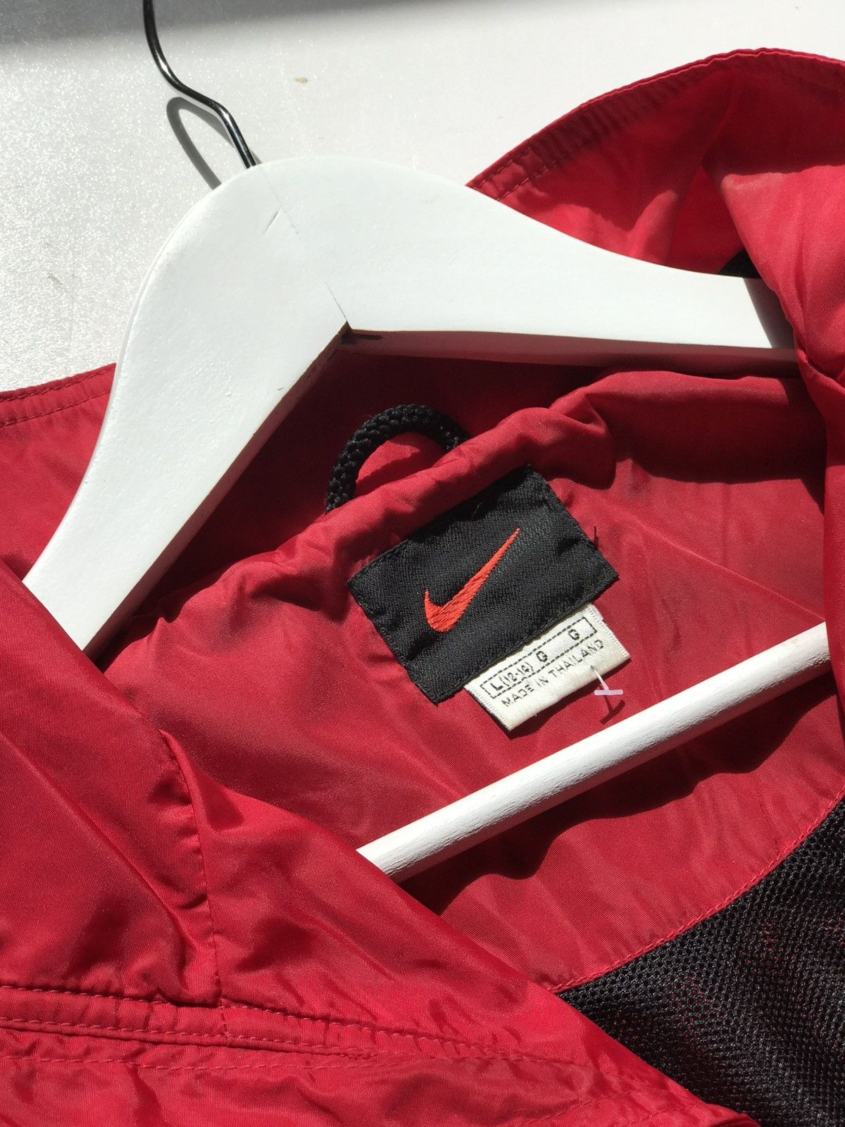 Nike VINTAGE NIKE NYLON JACKET WINDBREAKER Y2K DRILL HOT RED Size US S / EU 44-46 / 1 - 8 Thumbnail