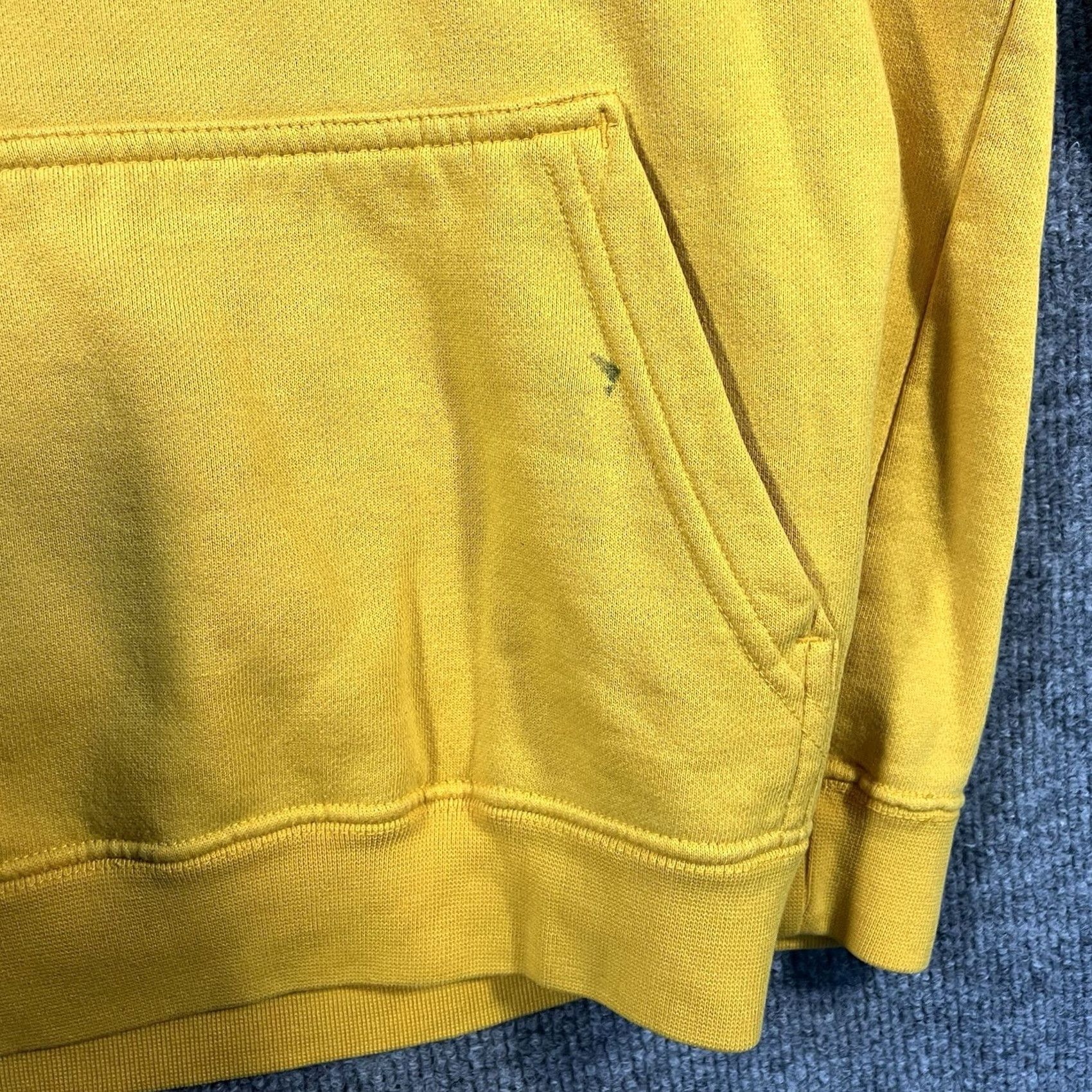 Vintage VINTAGE Dragon Ball Z Hoodie Goku Super Saiyan Anime Size S Yellow RARE Size US S / EU 44-46 / 1 - 6 Thumbnail