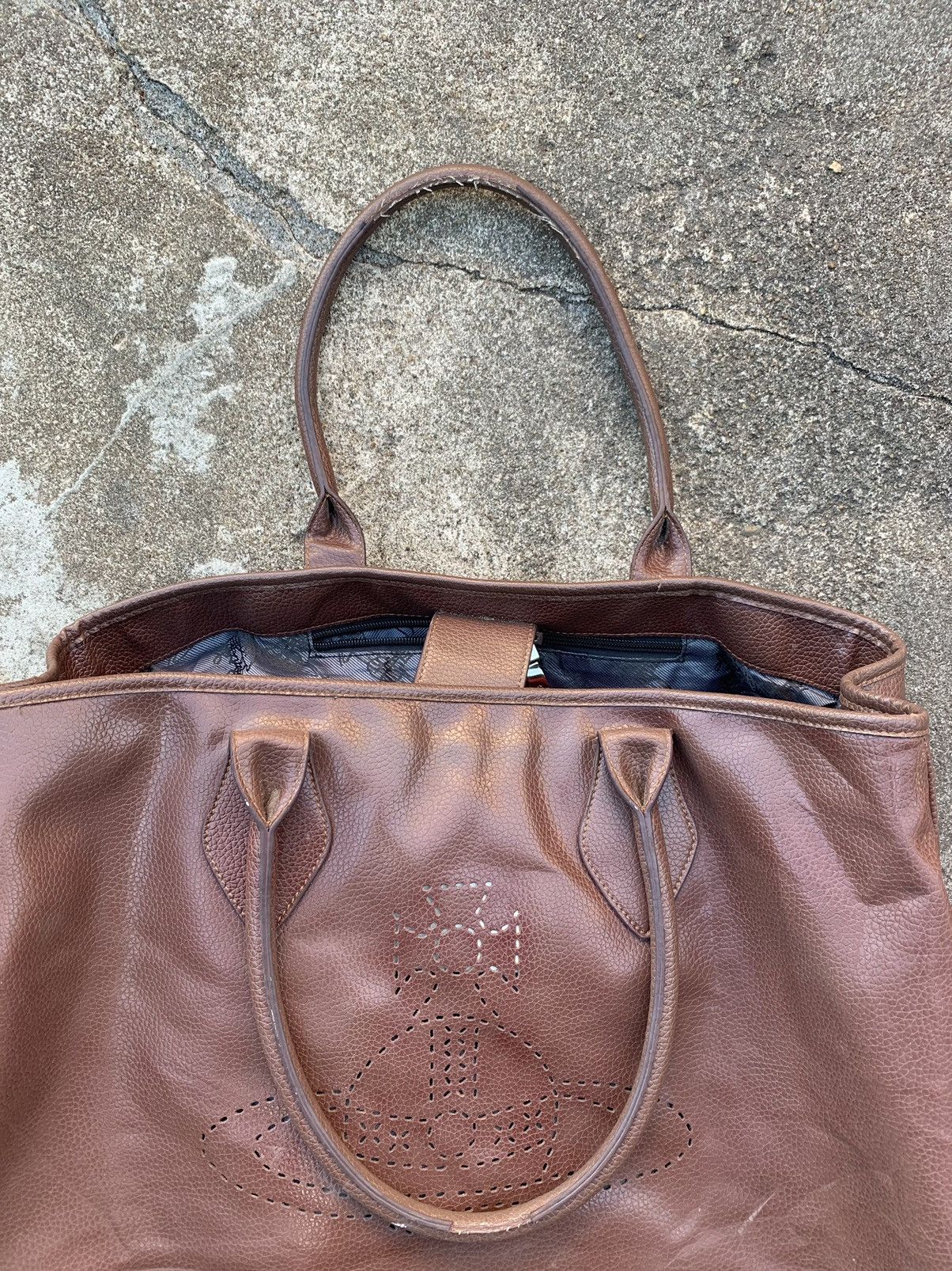 Vivienne Westwood Vivienne Westwood Brown Hobo Shoulder Bag Signature Size 30 - 5 Thumbnail