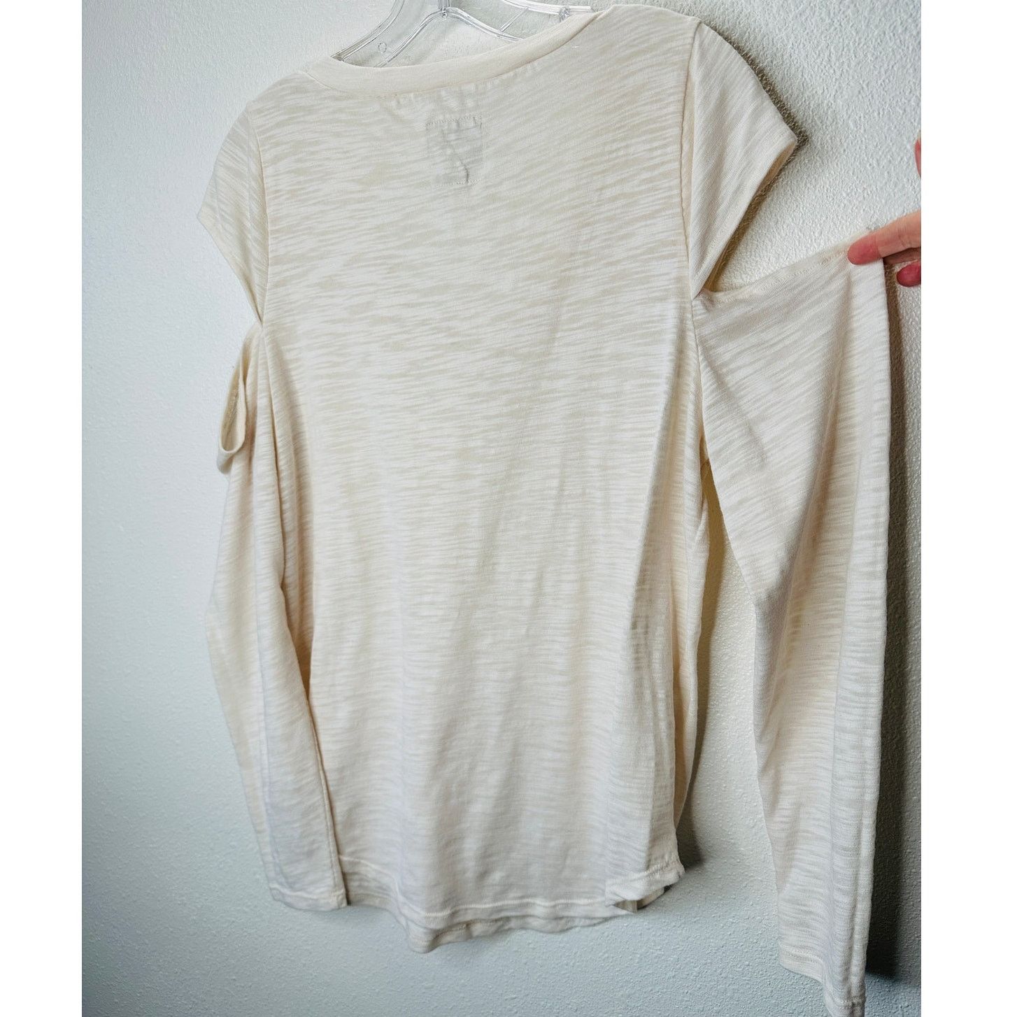 Chaser Brand Chaser Cream V-Neck Cold Shoulder Long Sleeve Burnout Top L Size L / US 10 / IT 46 - 11 Thumbnail