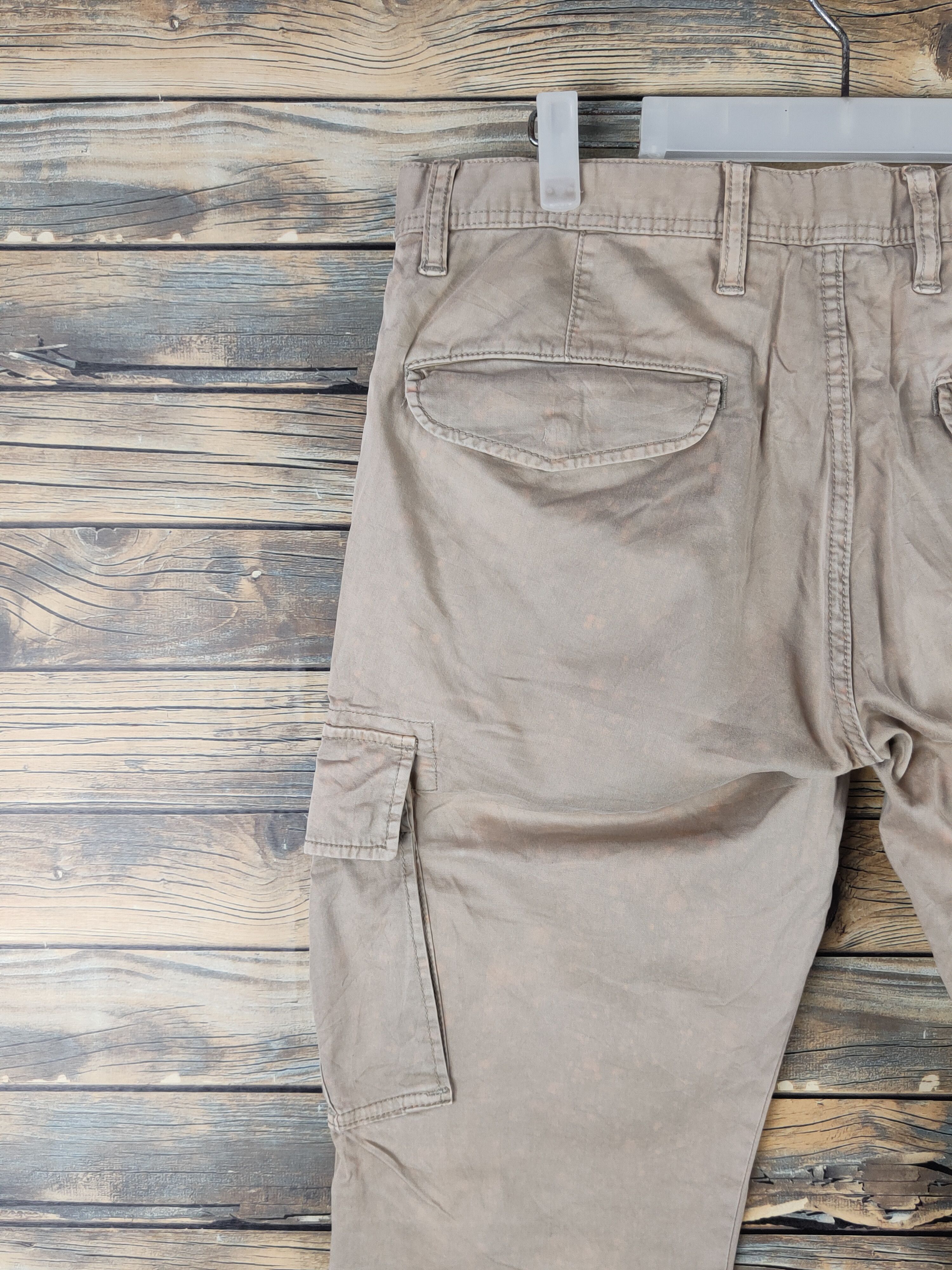 Japanese Brand DL Uniqlo Beige Multipocket Cargo Pants #2371 Size US 35 - 8 Thumbnail