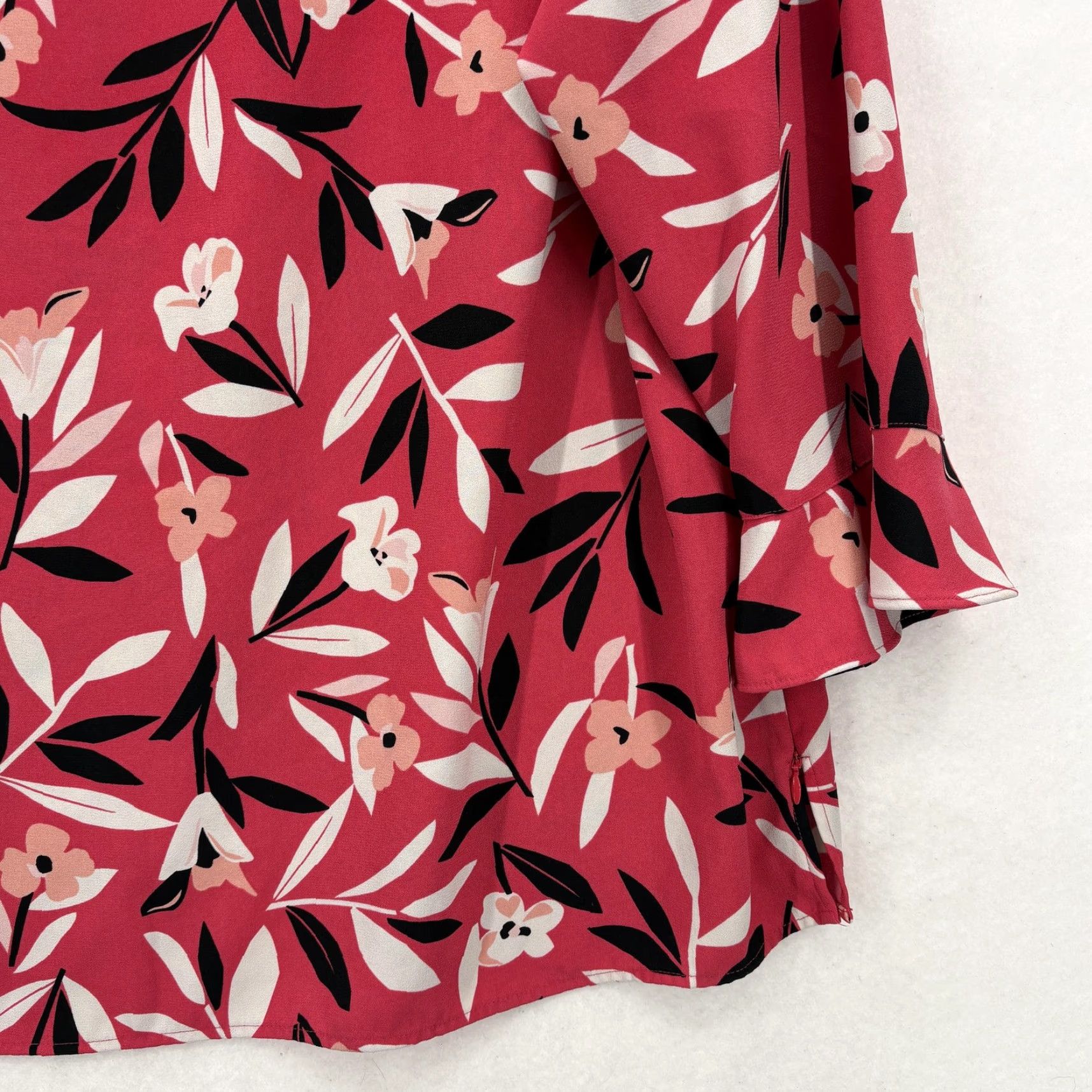 Talbots Talbots Shirt Womens 1X Pink Floral Bell Sleeve Blouse Tunic Top Lightweight Shirt Blouse Bell Sleeve Floral Tunic Pink Womens 1X Size XL / US 12-14 / IT 48-50 - 3 Thumbnail