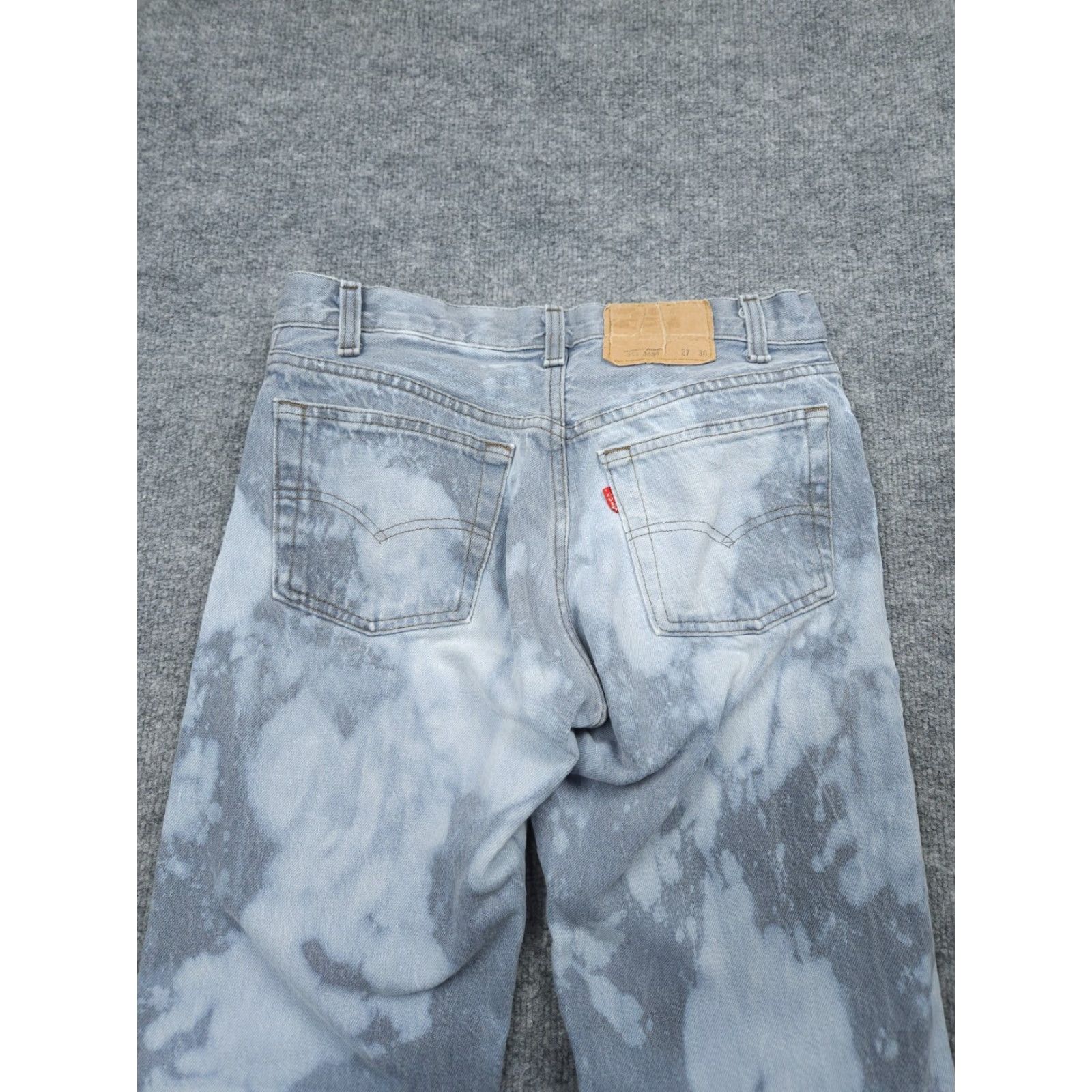 Levi's VINTAGE Levi's 501-0658 Jeans Adult 25 x 29 Gray Acid Bleached Made USA 80's Jeans Mens Size US 26 / EU 42 - 4 Thumbnail