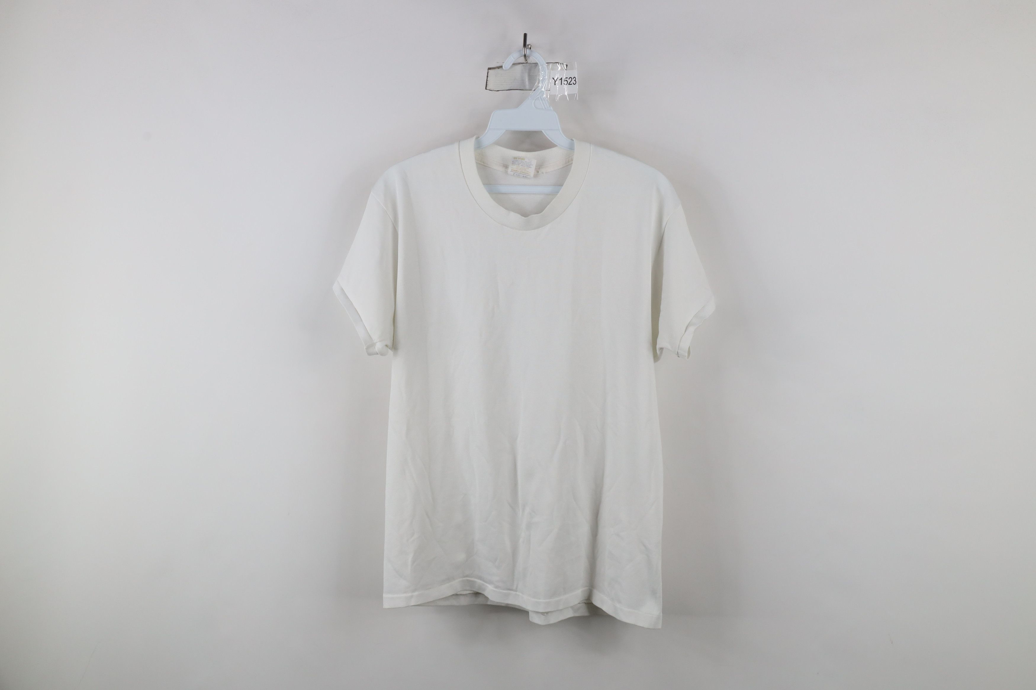 Vintage Vintage 70s Streetwear Knit Short Sleeve T-Shirt White USA Size US L / EU 52-54 / 3 - 1 Thumbnail