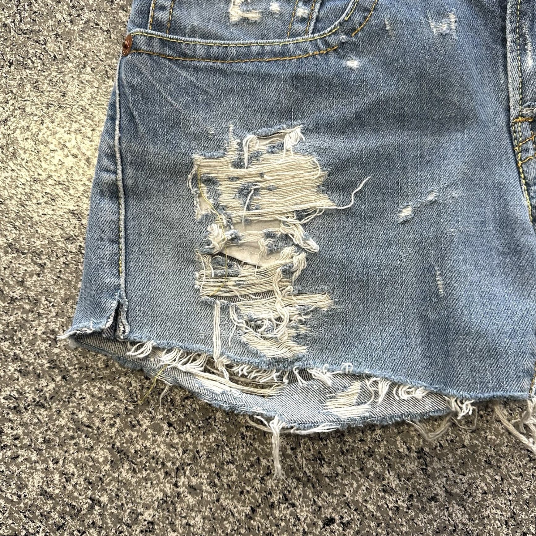 Levi's Levi's 501 Jeans Shorts Womens 6 Distressed 3 in Inseam Blue Cotton Denim Cut-Off Pockets Casual Size 28" / US 6 / IT 42 - 3 Thumbnail