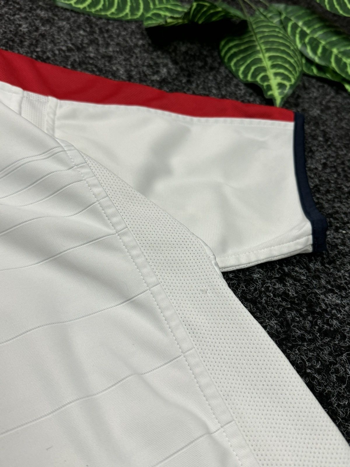 Umbro × Vintage UMBRO ENGLAND 🏴󠁧󠁢󠁥󠁮󠁧󠁿 Double-sided football T-shirt Kellow 69 Size US L / EU 52-54 / 3 - 23 Thumbnail