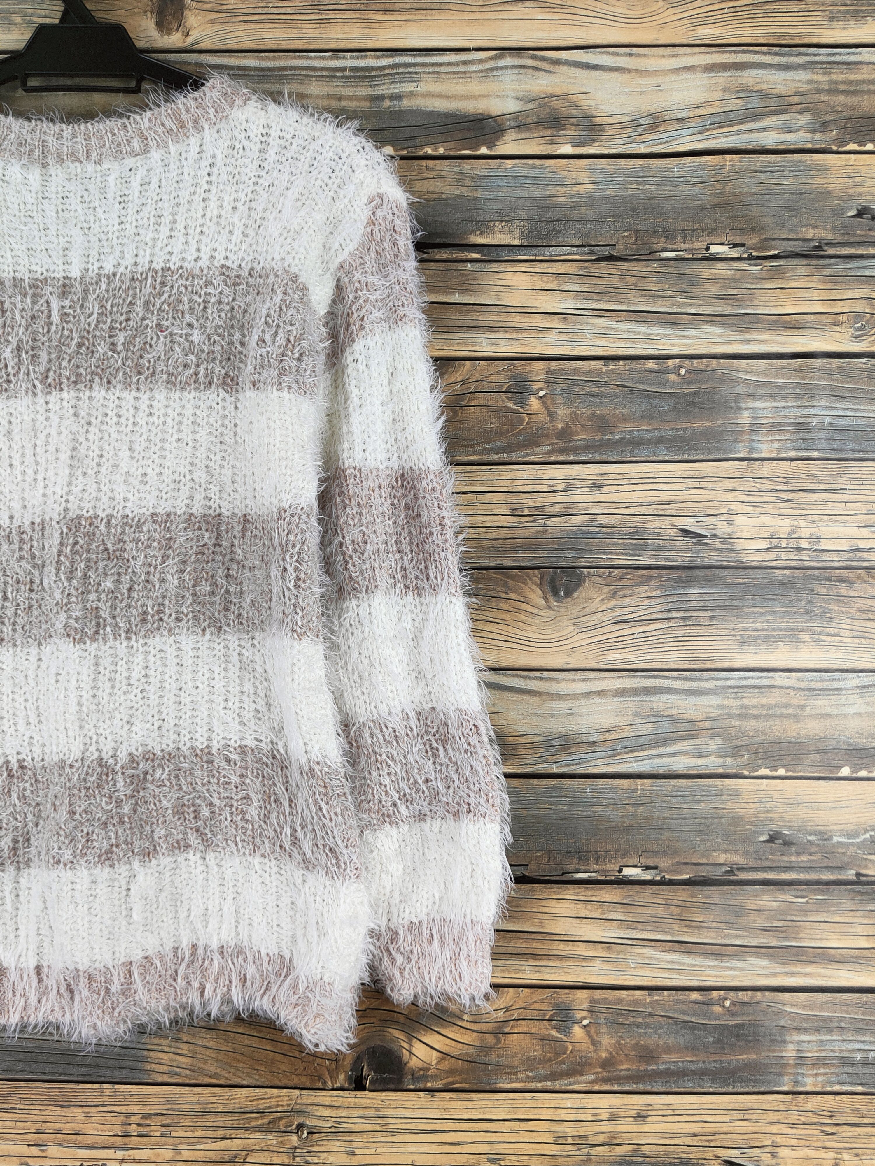 Japanese Brand DL A Lla Moda Beige Cream Fur Mohair Knitwear #46-444 Size M / US 6-8 / IT 42-44 - 9 Thumbnail