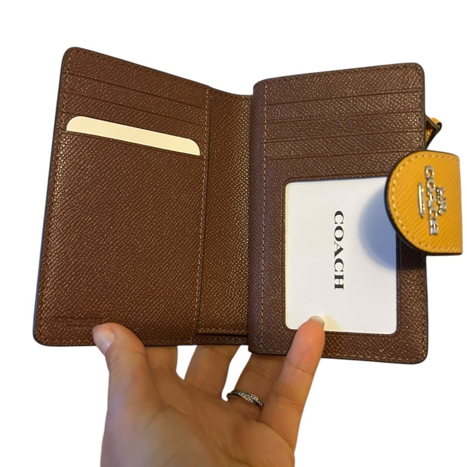 Coach Nwt Coach Yellow Leather Corner Zip Wallet Size ONE SIZE - 4 Thumbnail