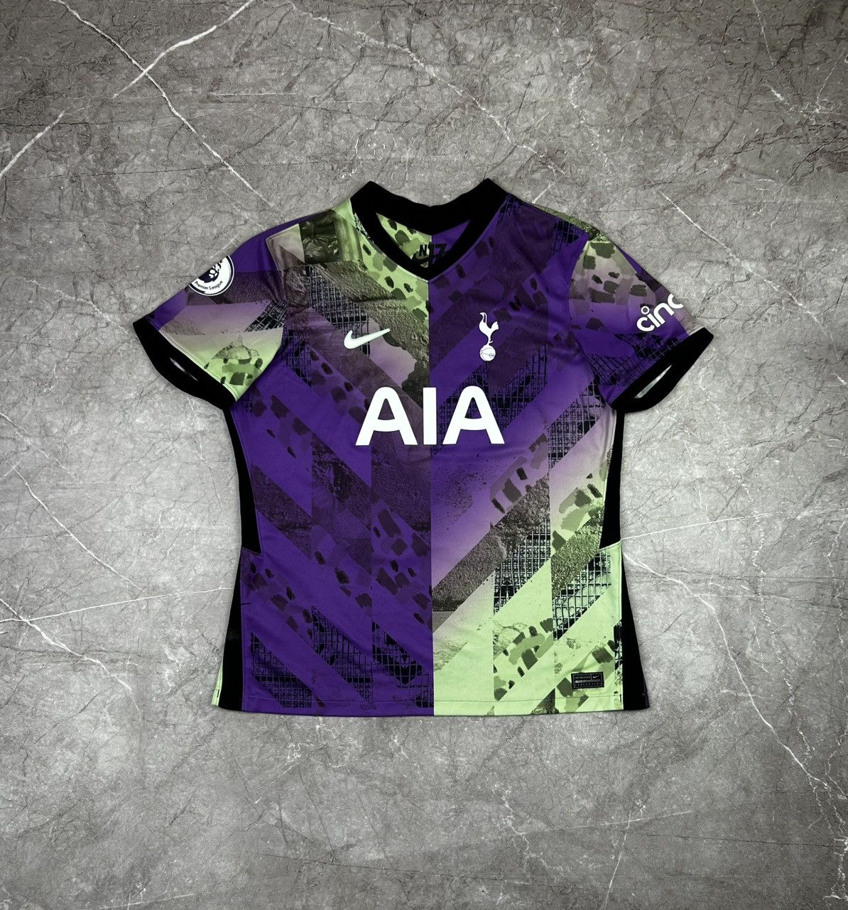 Nike Tottenham Harry Kane 10 Soccer Jersey Size L