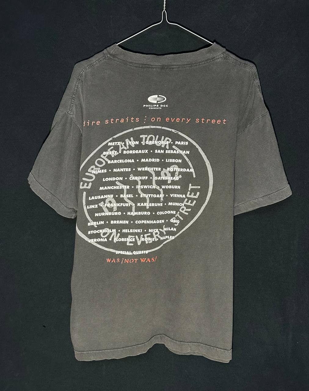Band Tees × Vintage Dire Straits European Tour on every street 1992 vintage tee Size US L / EU 52-54 / 3 - 4 Thumbnail