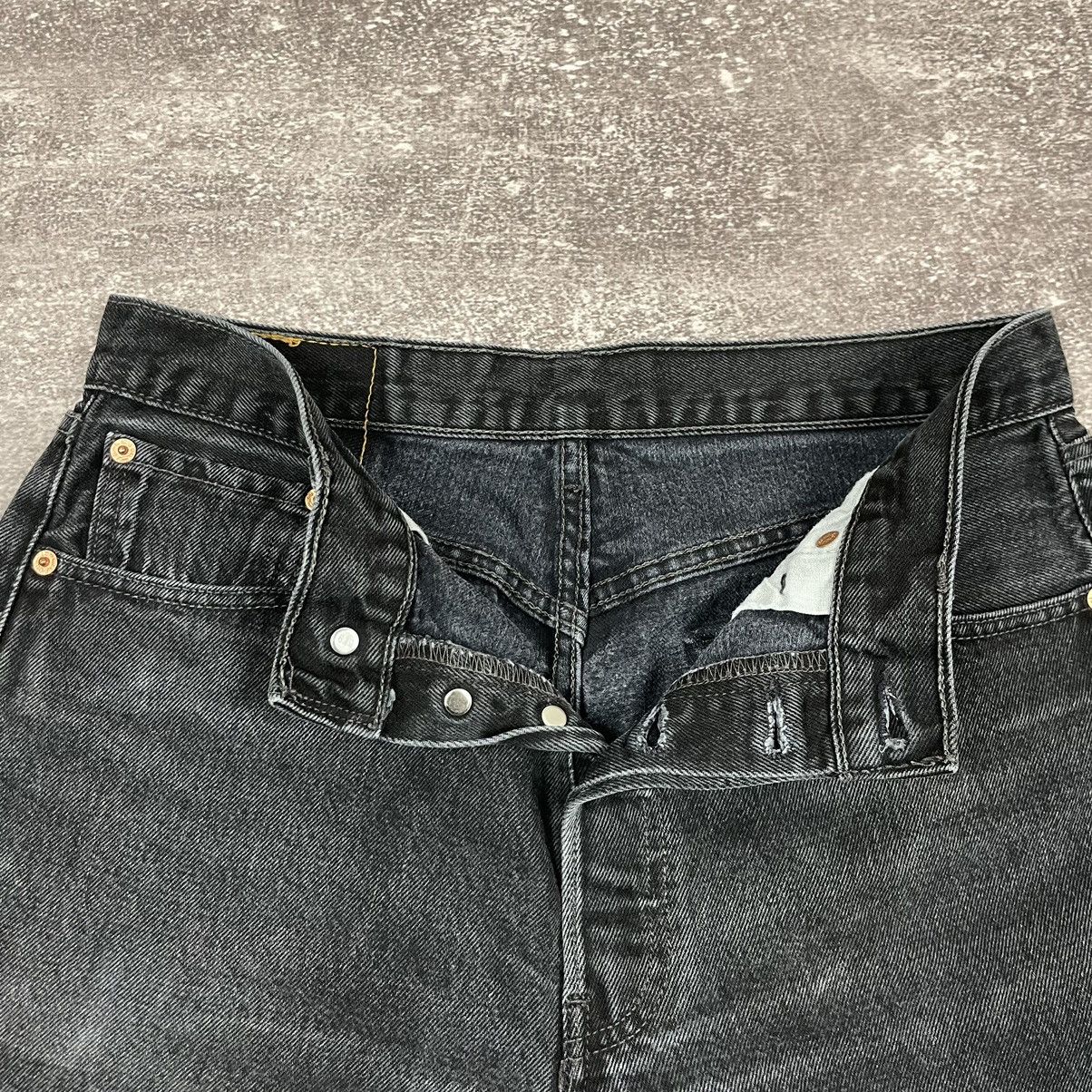 Levi's Vintage Clothing Vintage 90’s Levi’s 501 Cotton Denim Jeans Size US 33 - 7 Thumbnail