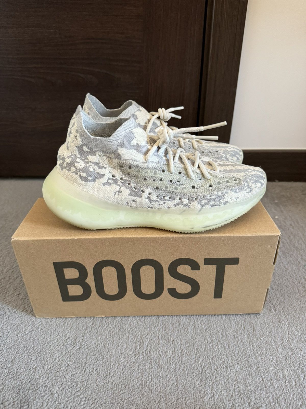 Adidas Yeezy Boost 380 Alien 2019 Size US 9.5 / EU 42-43 - 1 Thumbnail