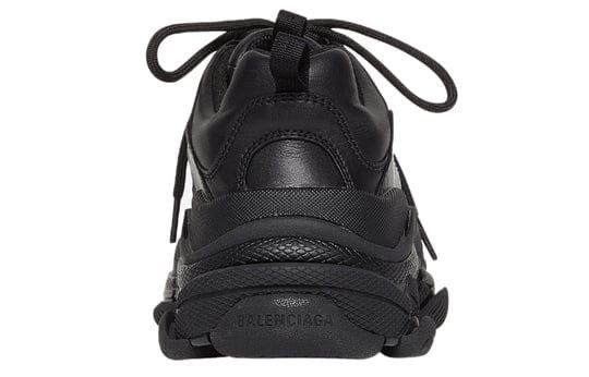 o1mt1gz1224 Triple S Sneakers in Black