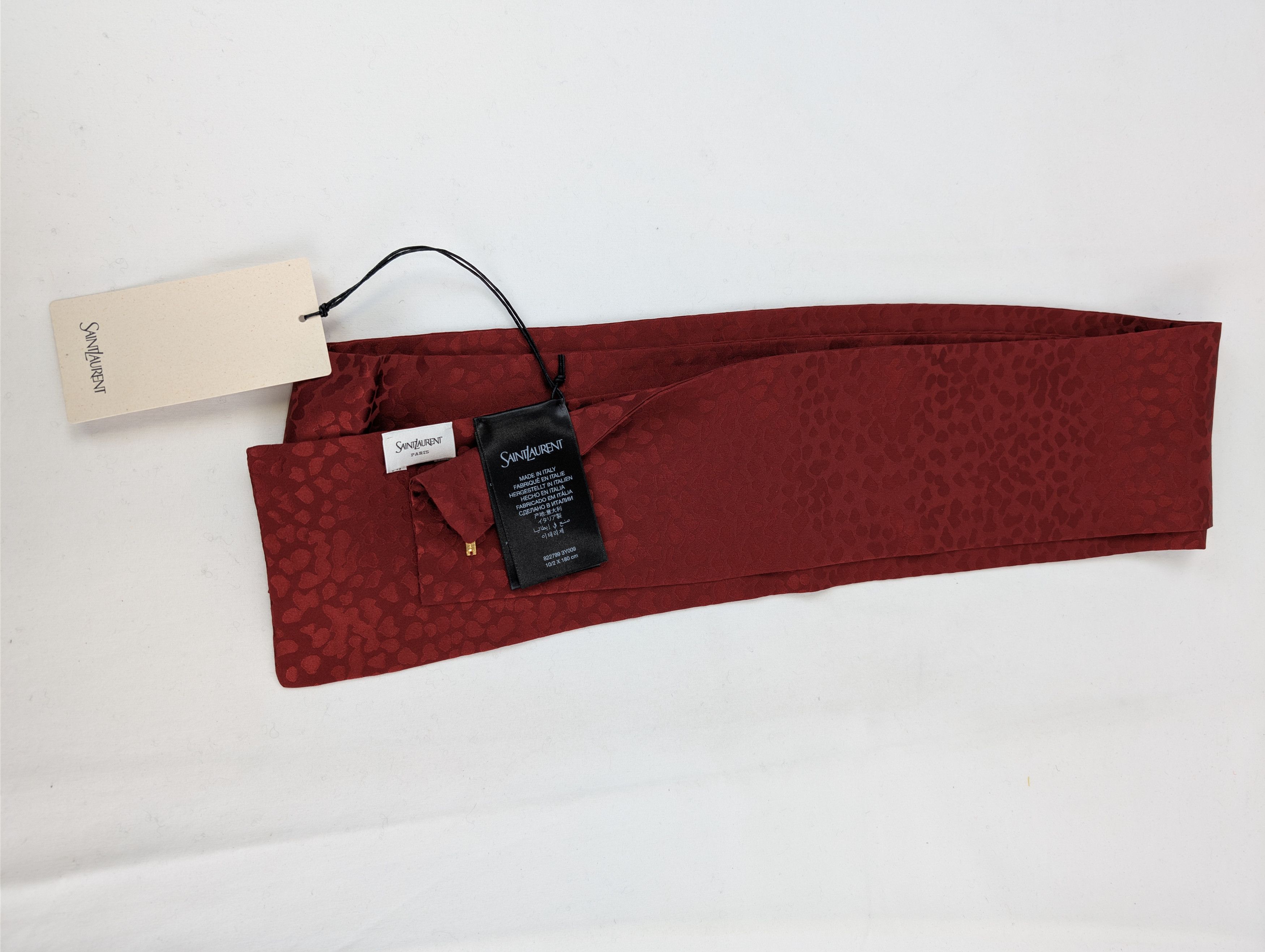 Saint Laurent Paris o1rshd1 Size: OS / Lavalliere Leopard Satin Scarf in Red Size ONE SIZE - 21 Thumbnail