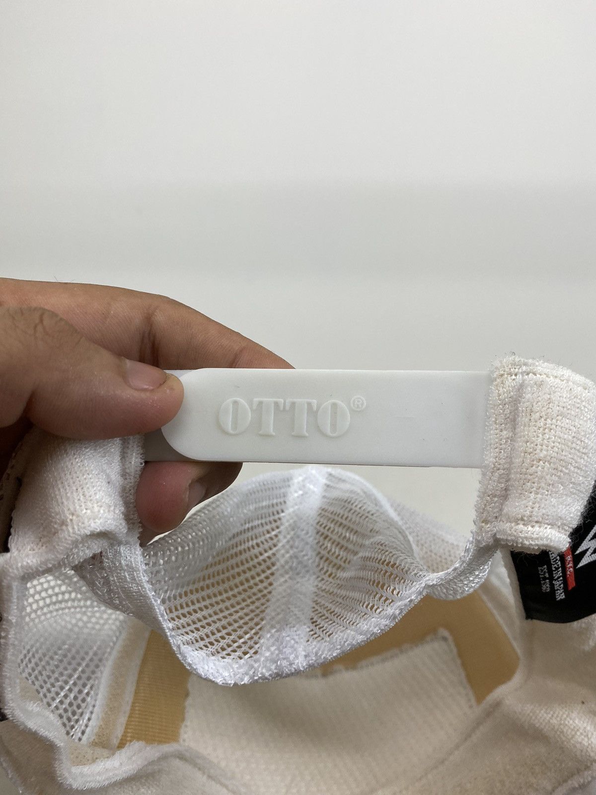 Vintage Otto LITTLE NEW YORK Chrome Hearts Inspired Trucker Hat Size ONE SIZE - 9 Thumbnail